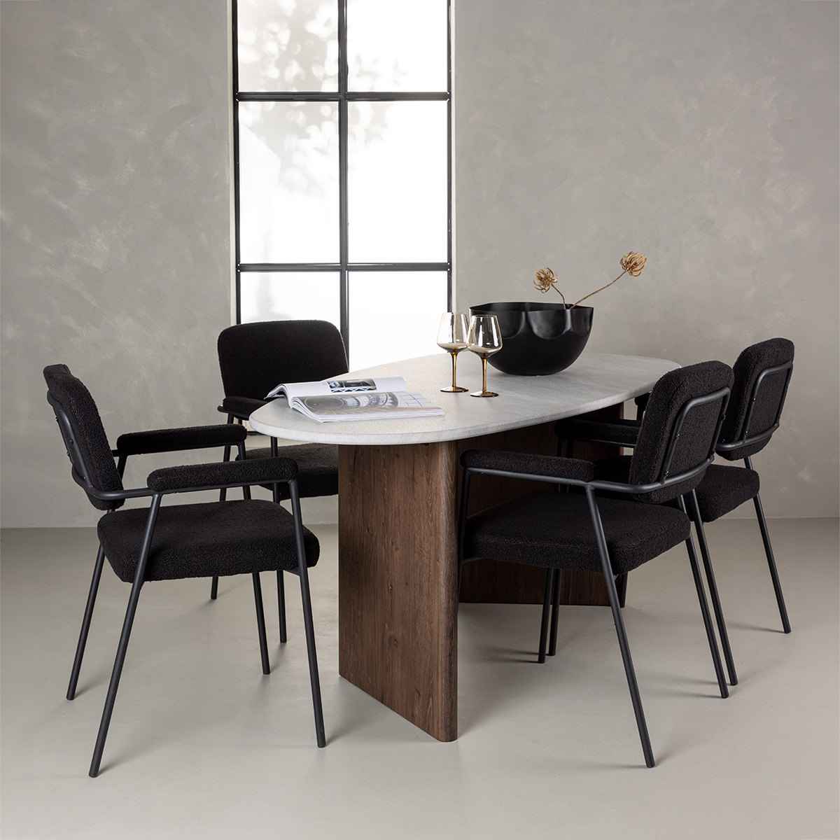 Spisegruppe Venture Home Grönvik med 4 Yesterday Stoler