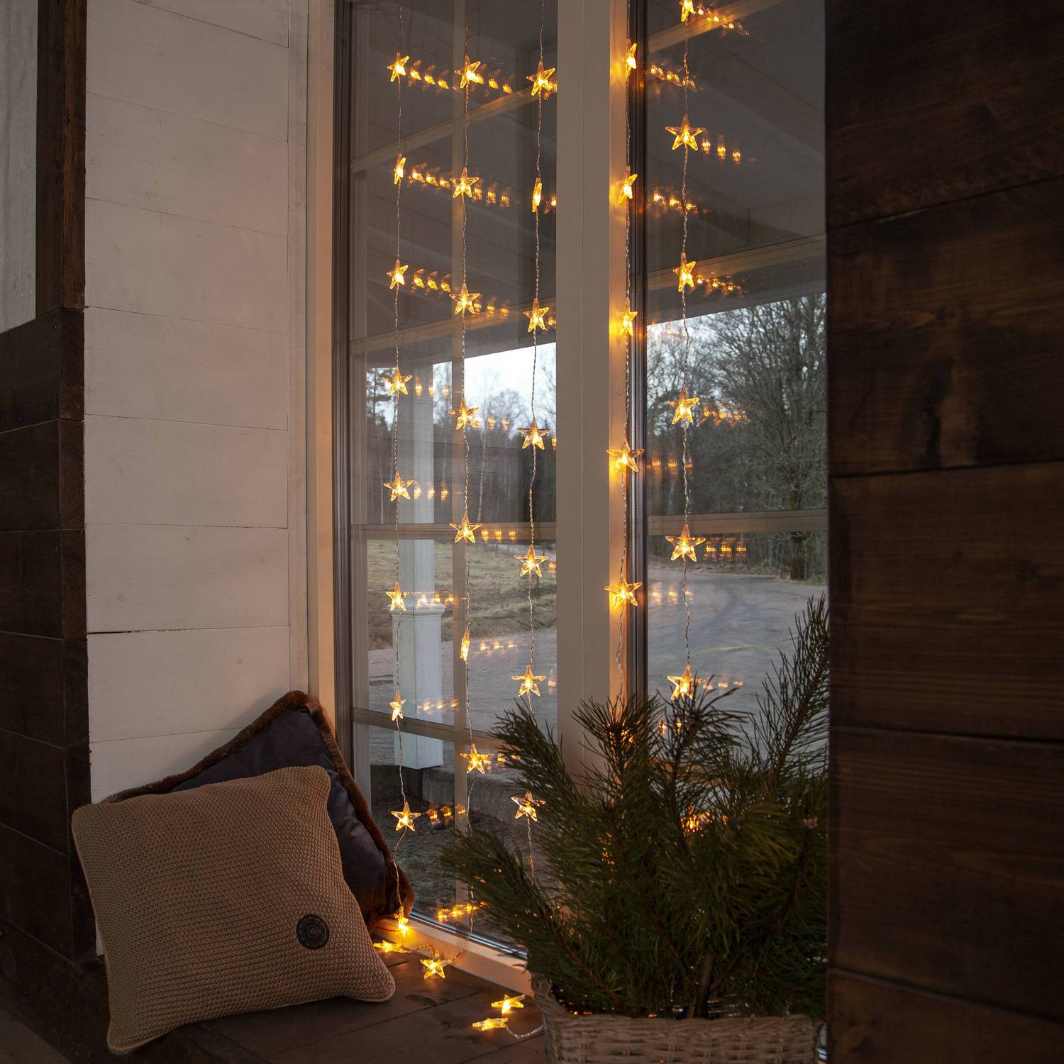 Lysgardin Star Trading Star Curtain Hengende Gardinslenke med Stjerner LED