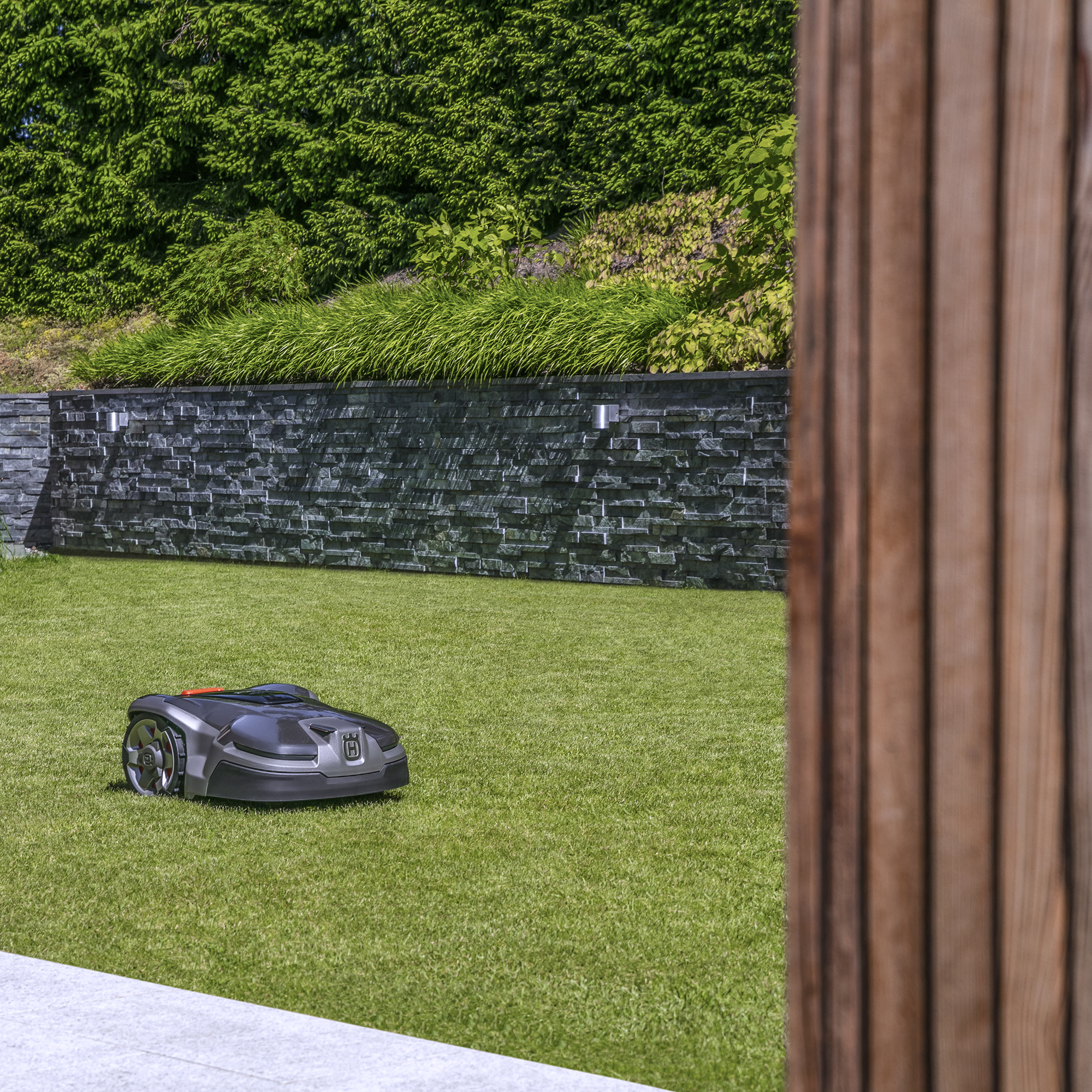 Robotgressklipper Husqvarna Automower® 305E NERA