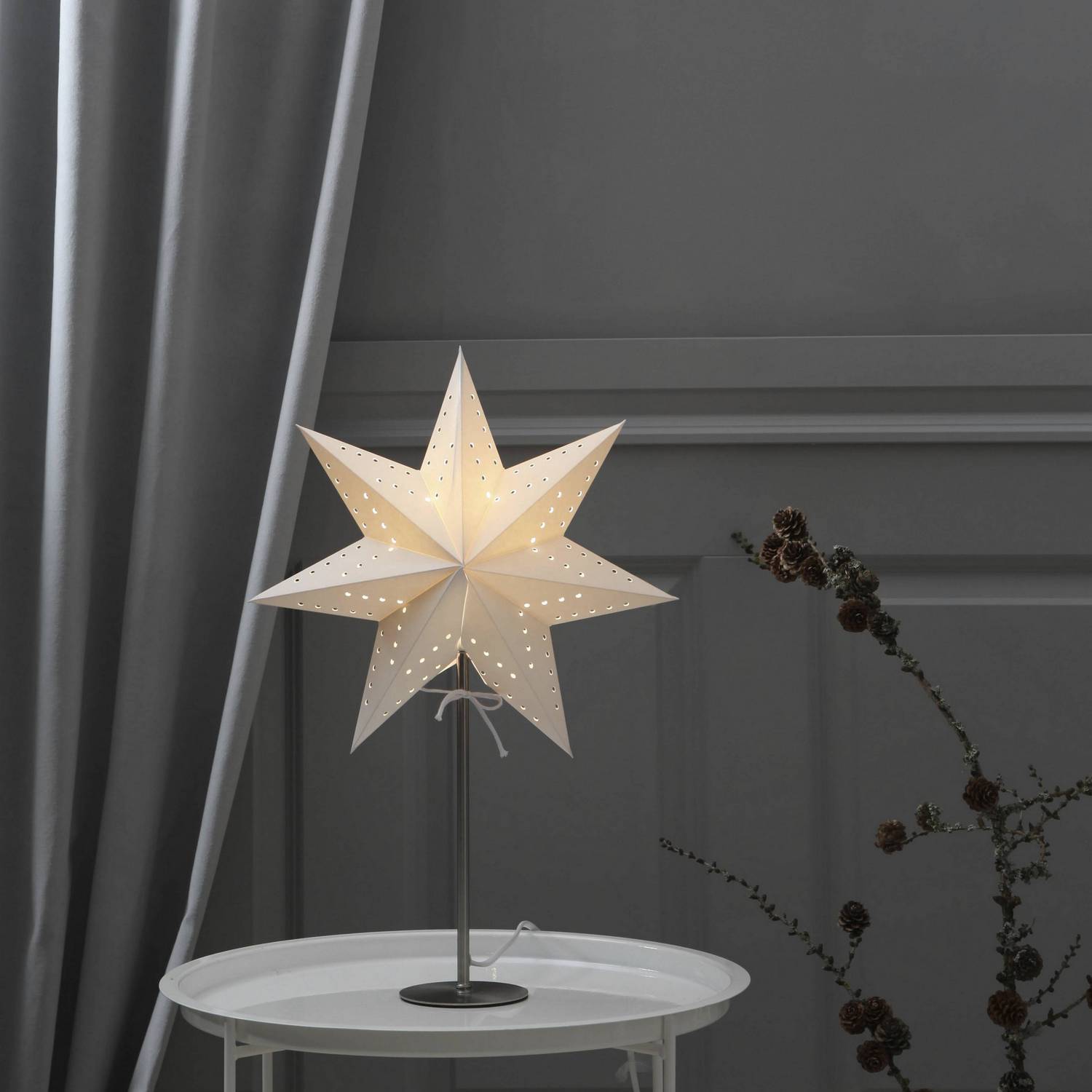 Adventstjerne på Fot Star Trading Bobo