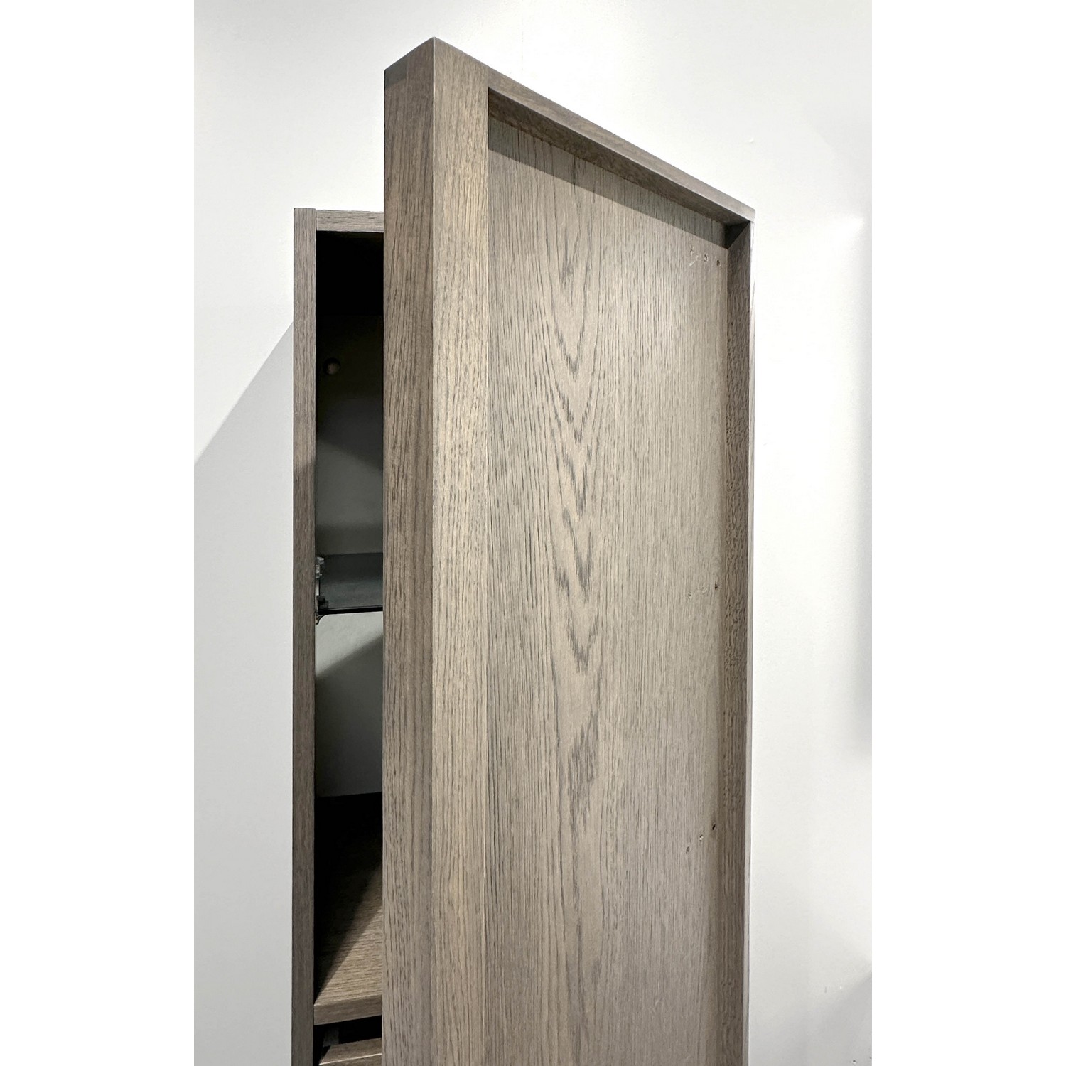 Høyskap Korsbakken Bad Sole med Spiler