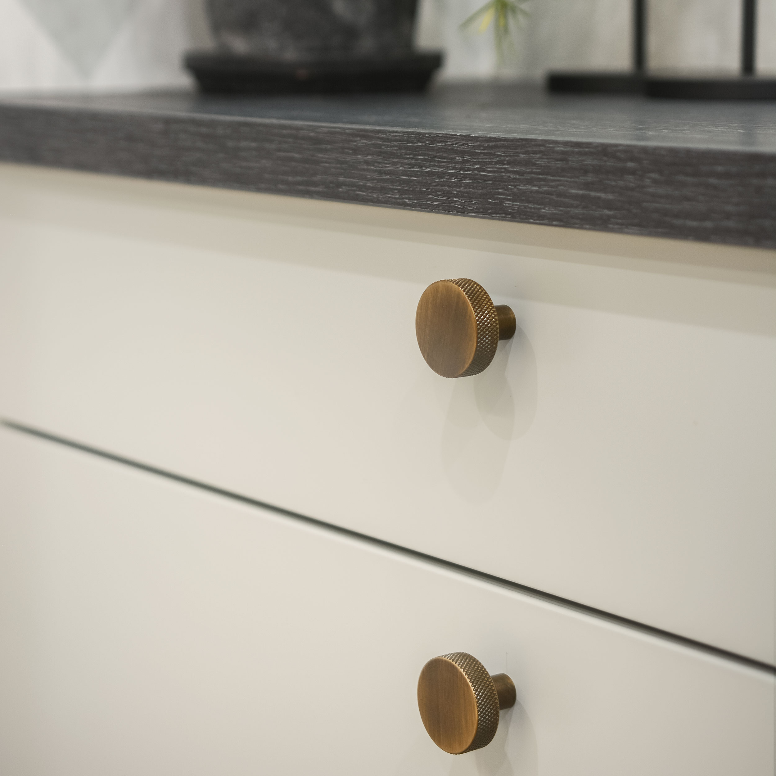 Knott Beslag Design Flat