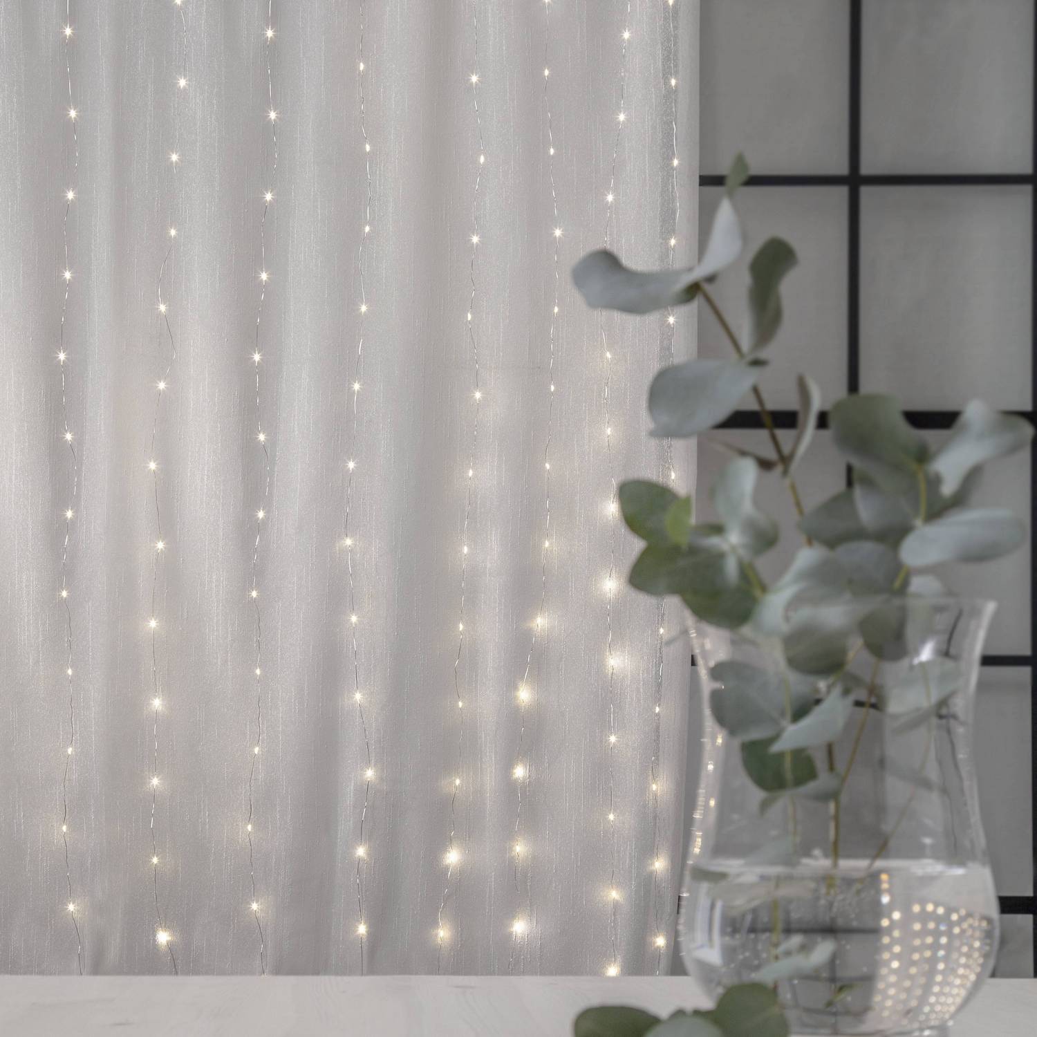 Lysgardin Star Trading Dew Drop Hengende Gardinlenke LED