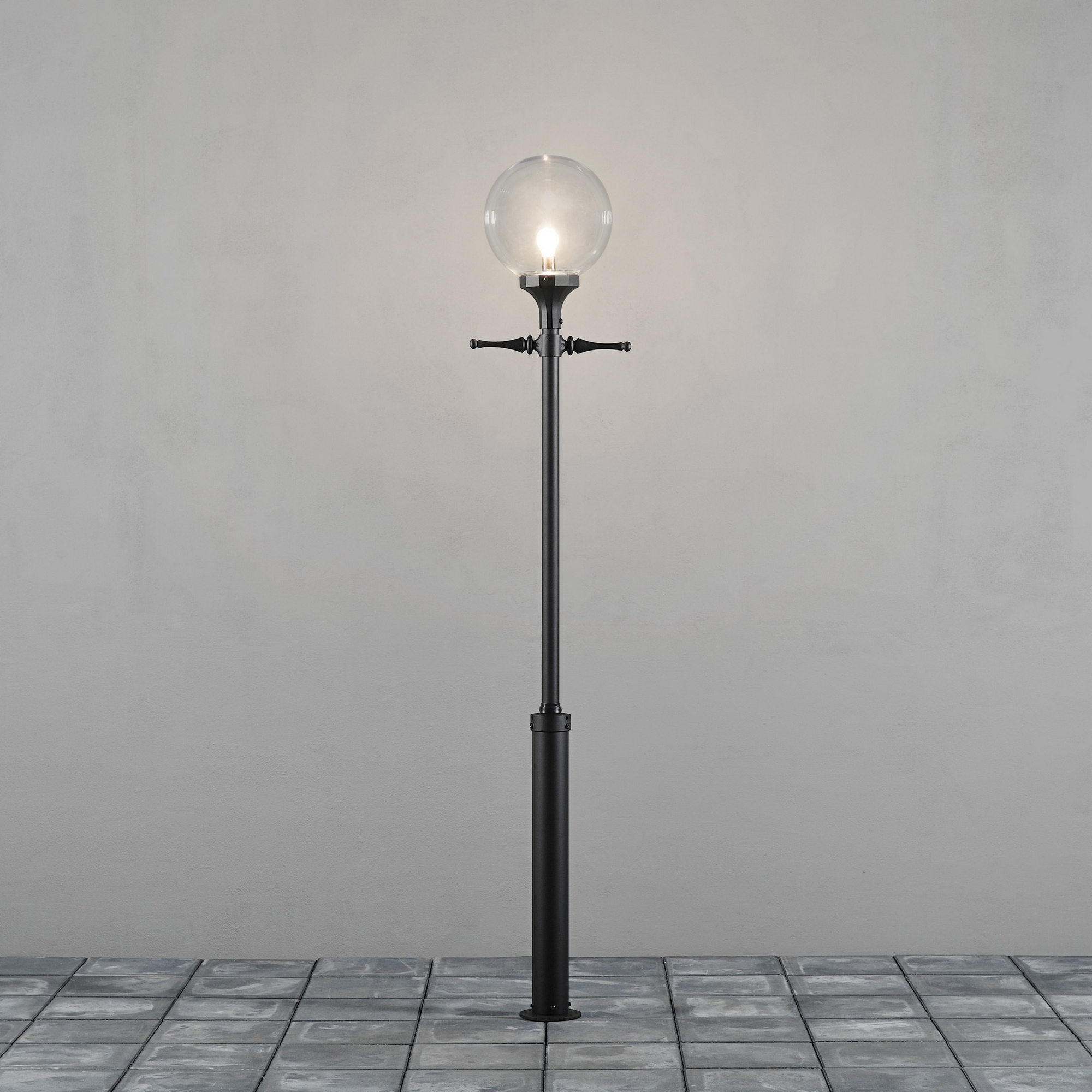 Stolpelampe Gnosjö Konstsmide Orion E27 med Stolpe