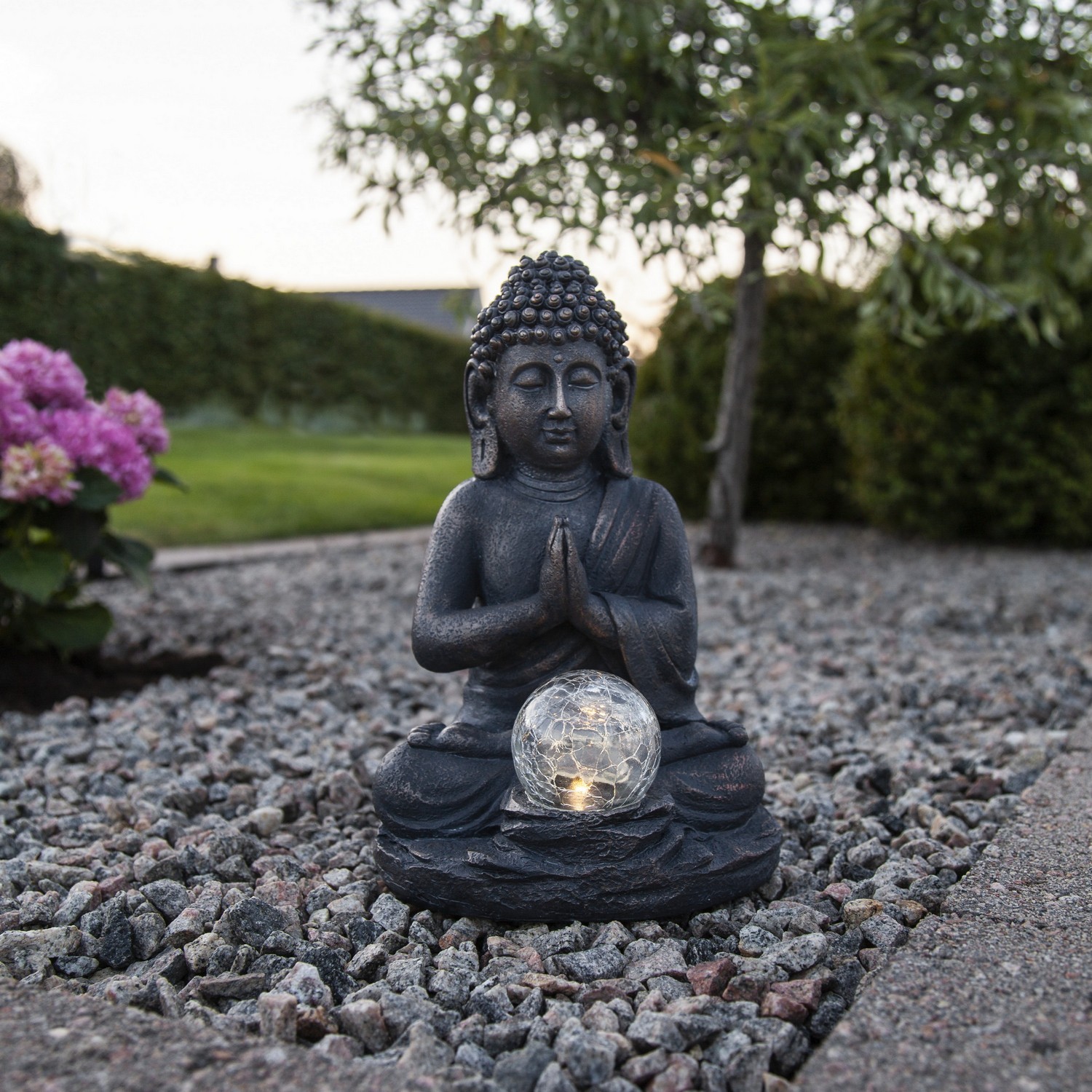 Solcelledekorasjon Star Trading Buddha LED Solcellelampe med Sensor