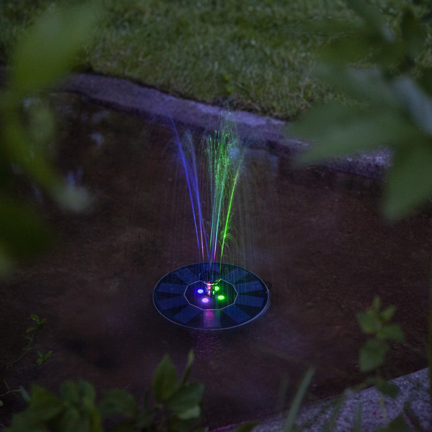 Solcelledekorasjon Star Trading Fontene RGB LED