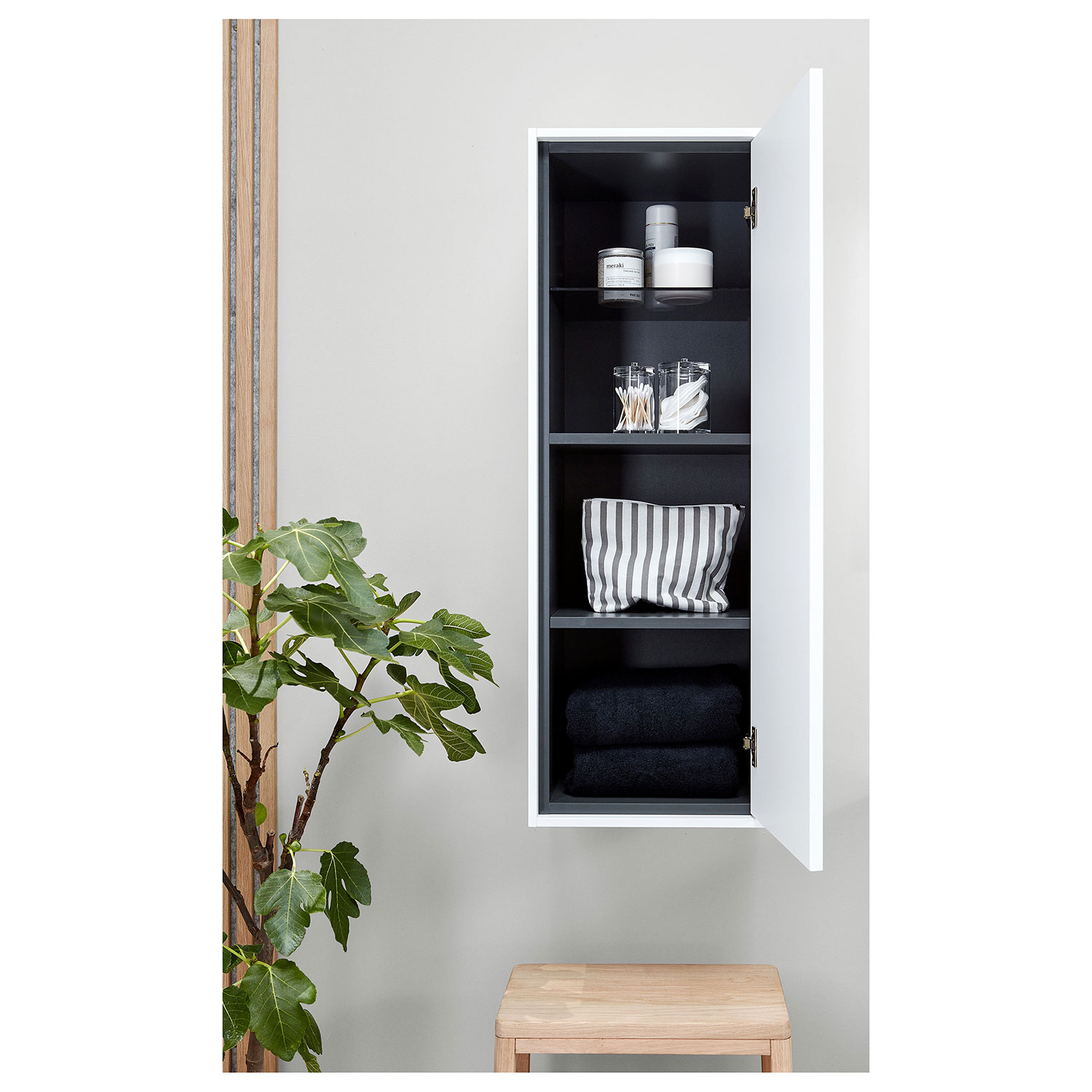 Högskåp Ifö Sense Art med en Dörr