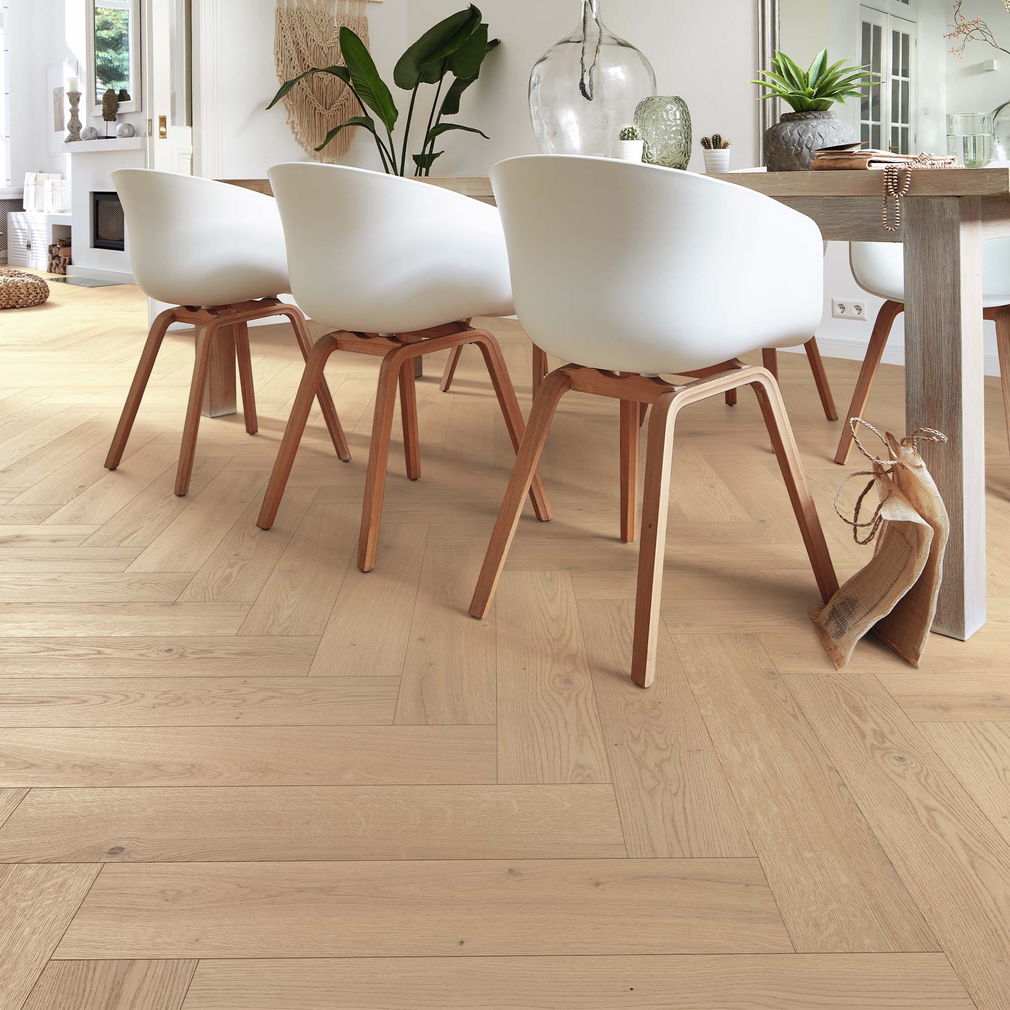 Parkettgolv Meister 9021 PS 500 Borstad Ultramattlackad Ek Fiskbensparkett