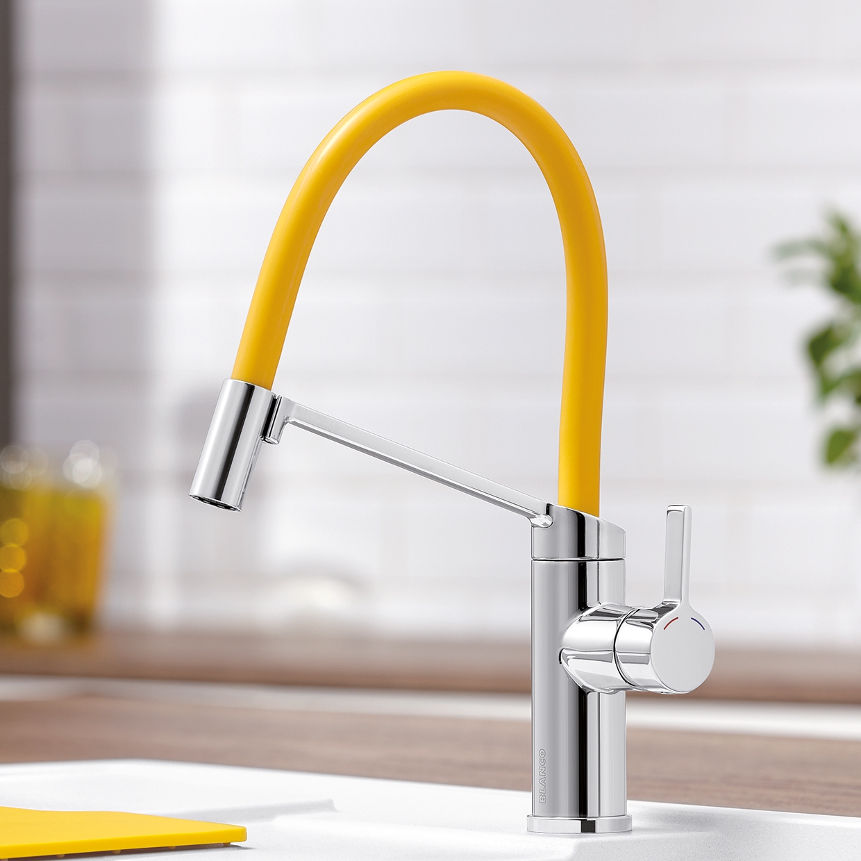 Kjøkkenbatteri Blanco Viu S Farget Ettgrepsbatteri med Uttrekkbar & Svingbar Tut