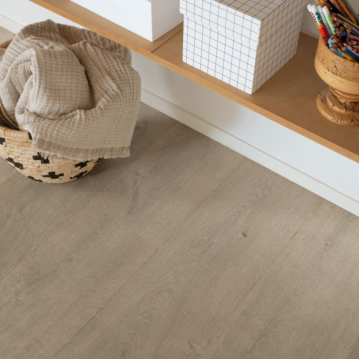 Laminatgulv Pergo Lillehammer Mature Taupe Oak