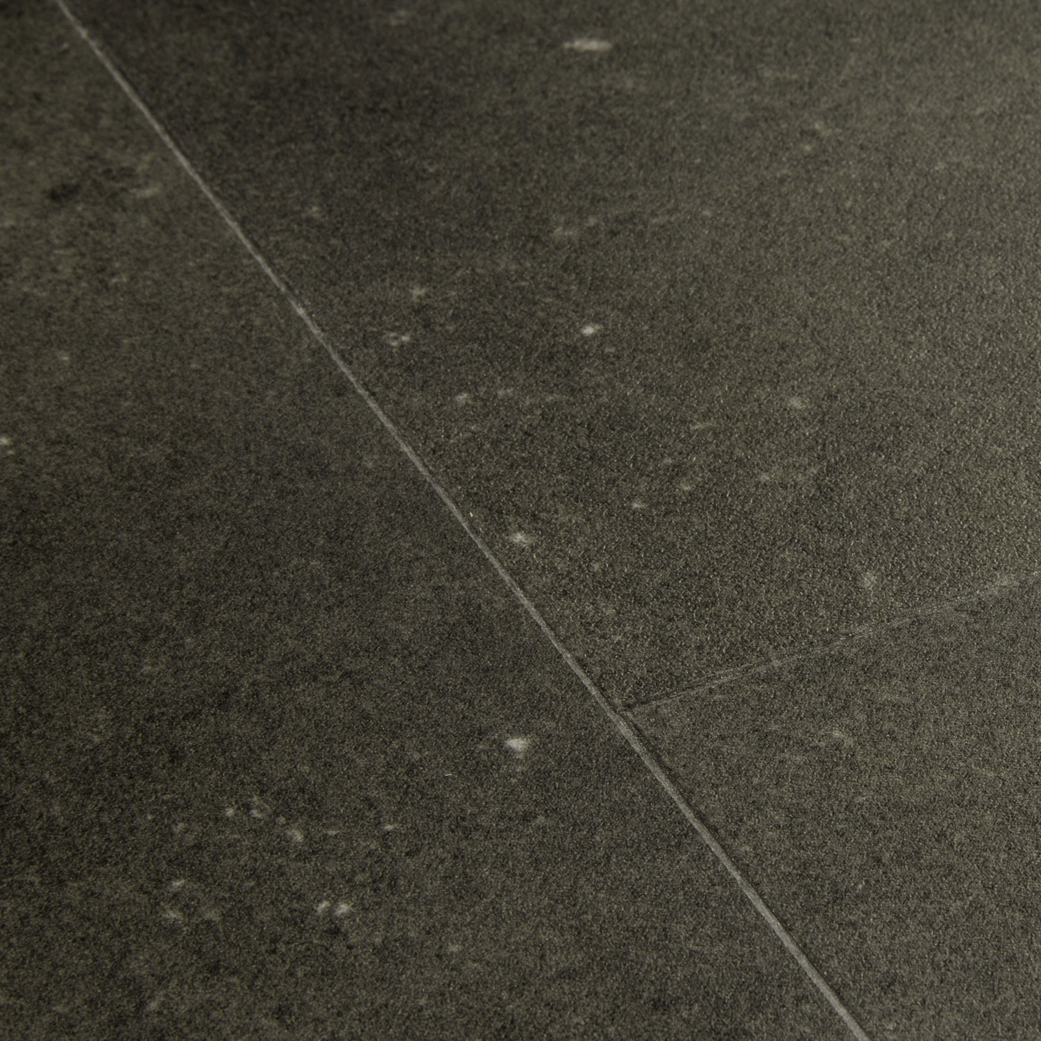 Vinylgulv Pergo Isefjord Pad Pro Dark Gritty Stone