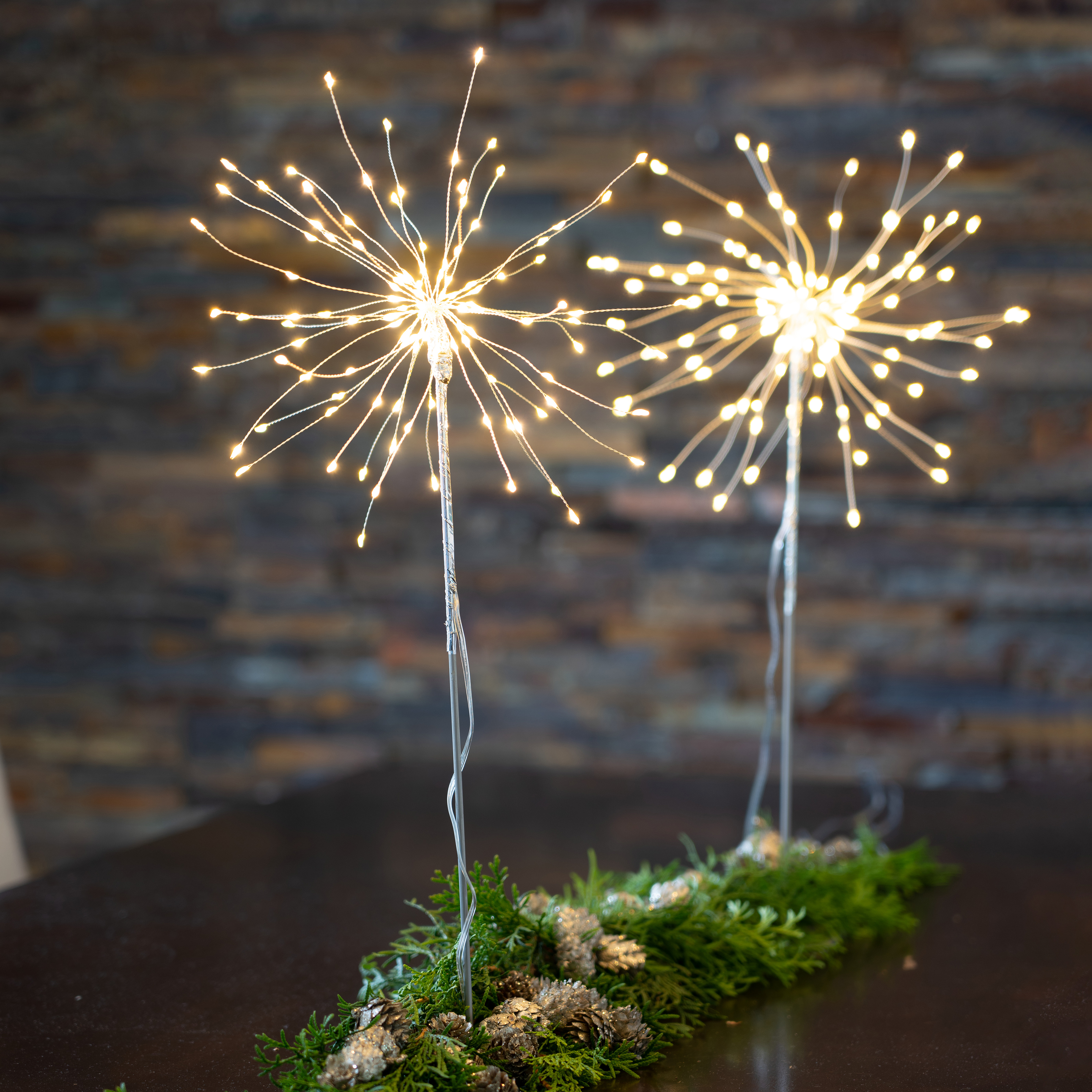 Adventsstjerne Star Trading På Fot Firework 120 LSil