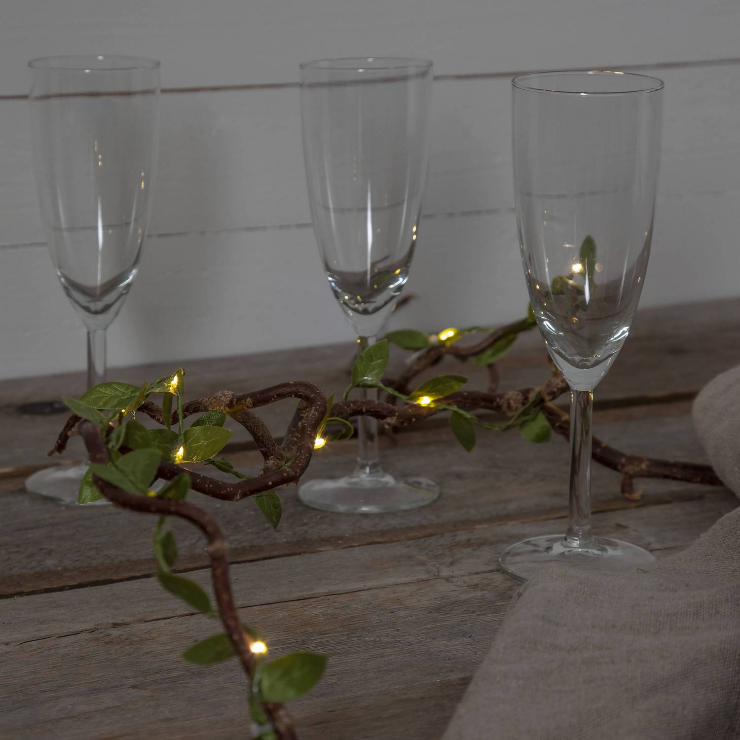 Lyslenke Star Trading Leaf Batteridrevet LED-lenke