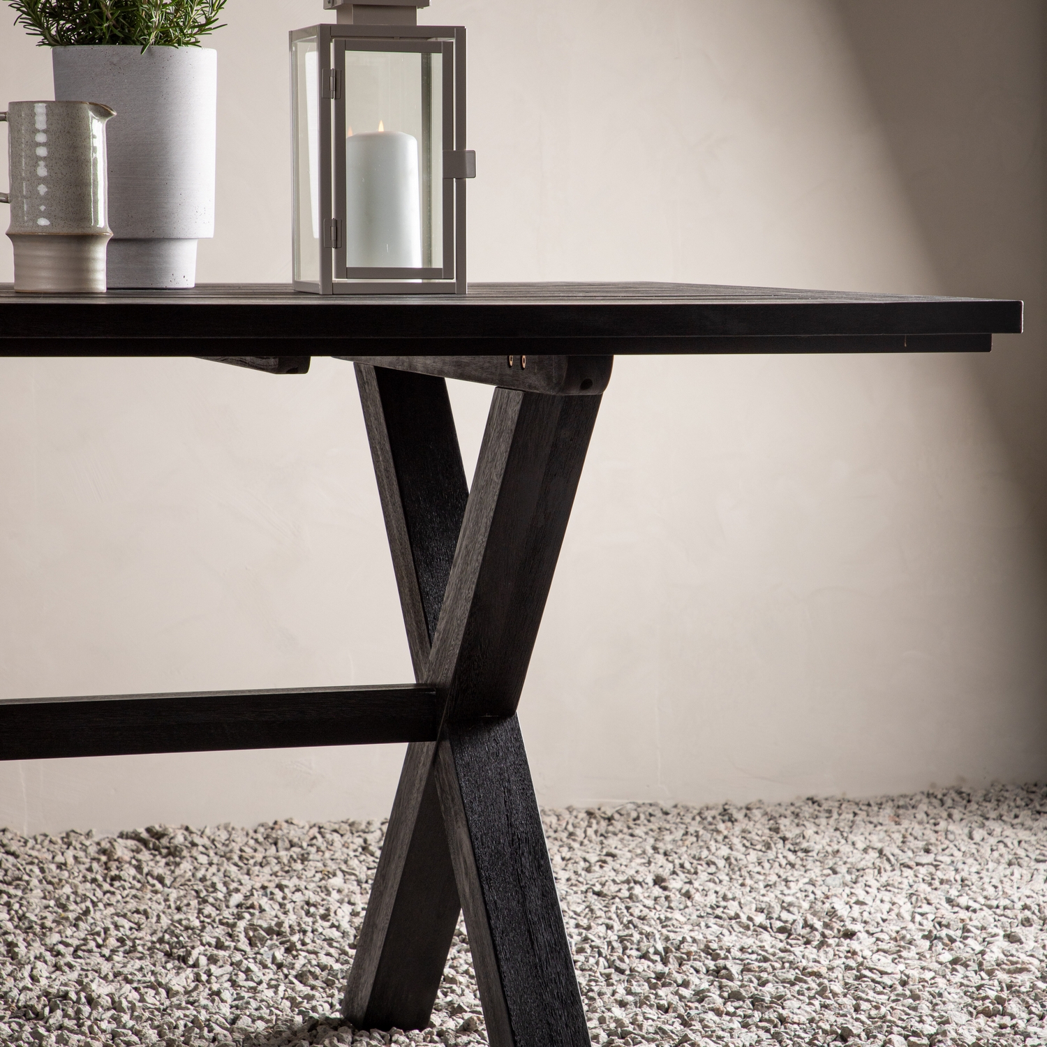 Hagebord Venture Home Rives