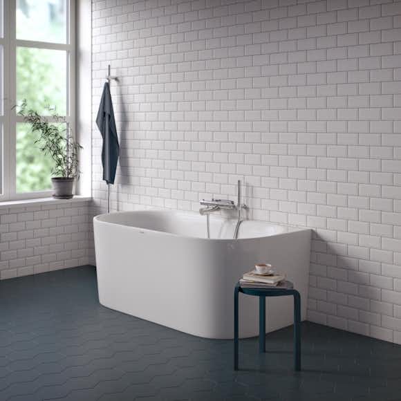 badkar nordhem hovås i mot vägg