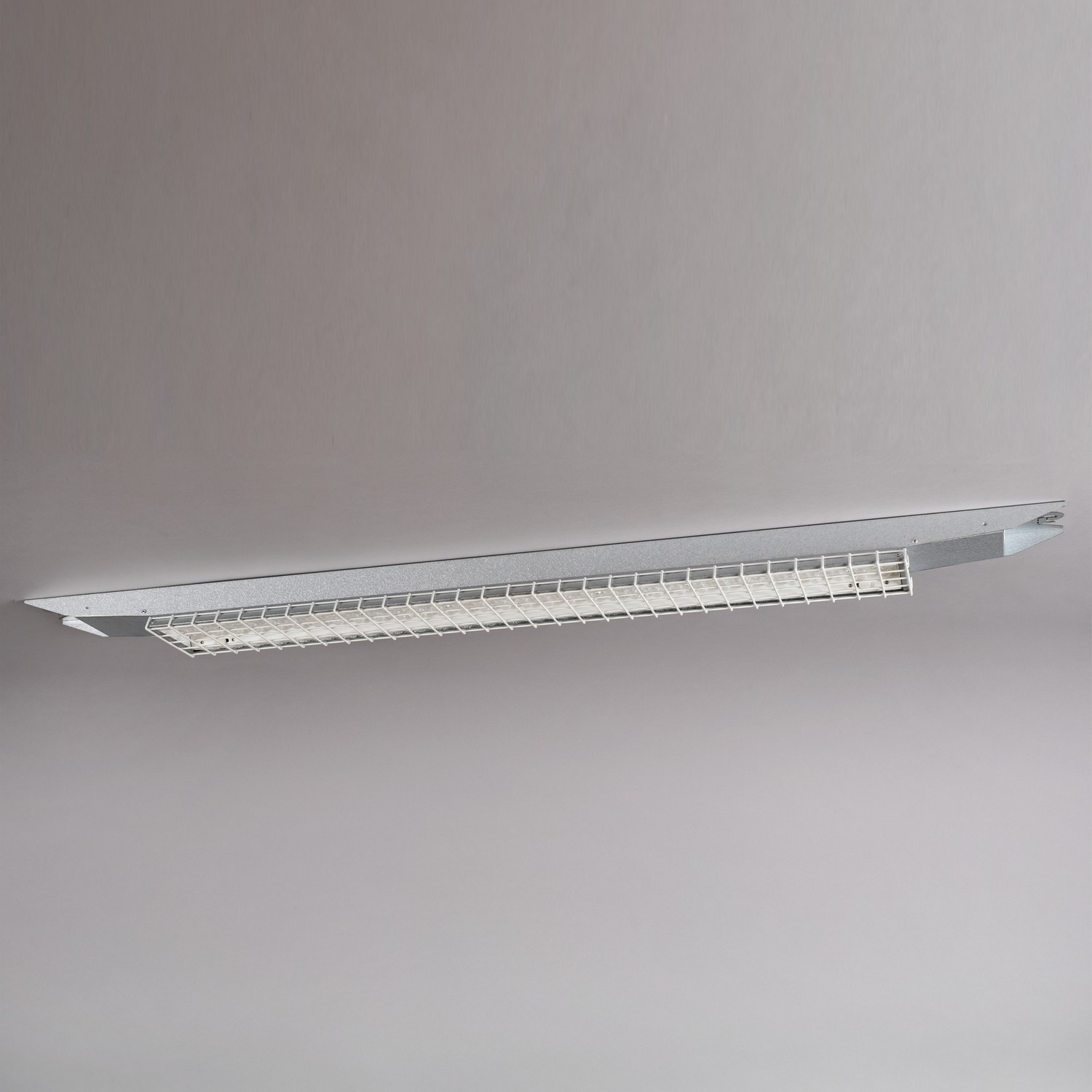 Sportsarmatur Hide-a-lite Indline Sport Grid IP23 XL Wide 840