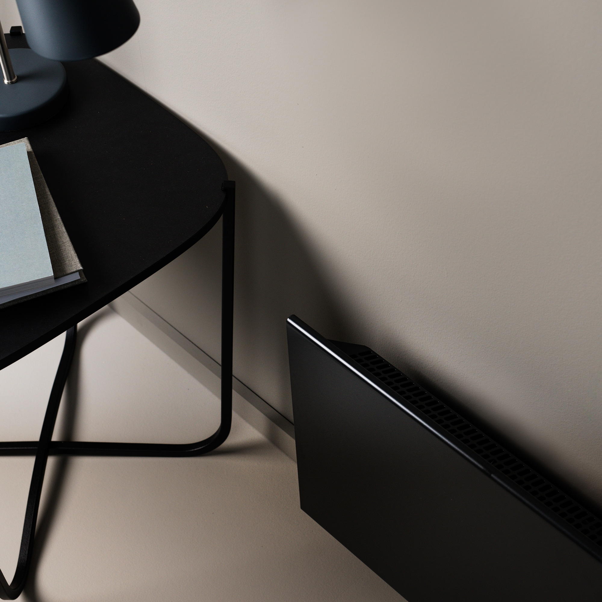 Panelovn Adax Neo H WT WiFi Sort