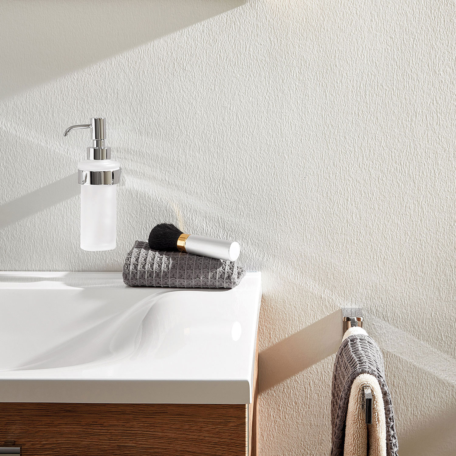 Handduksstång Smedbo Outline F210