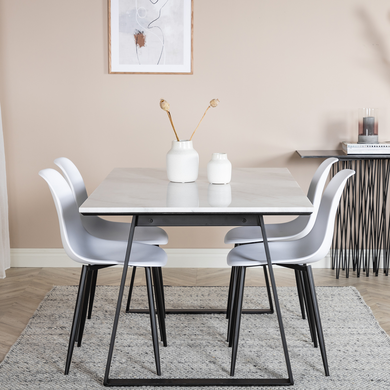 Spisegruppe Venture Home Estelle 140 med 4 Pop Stoler