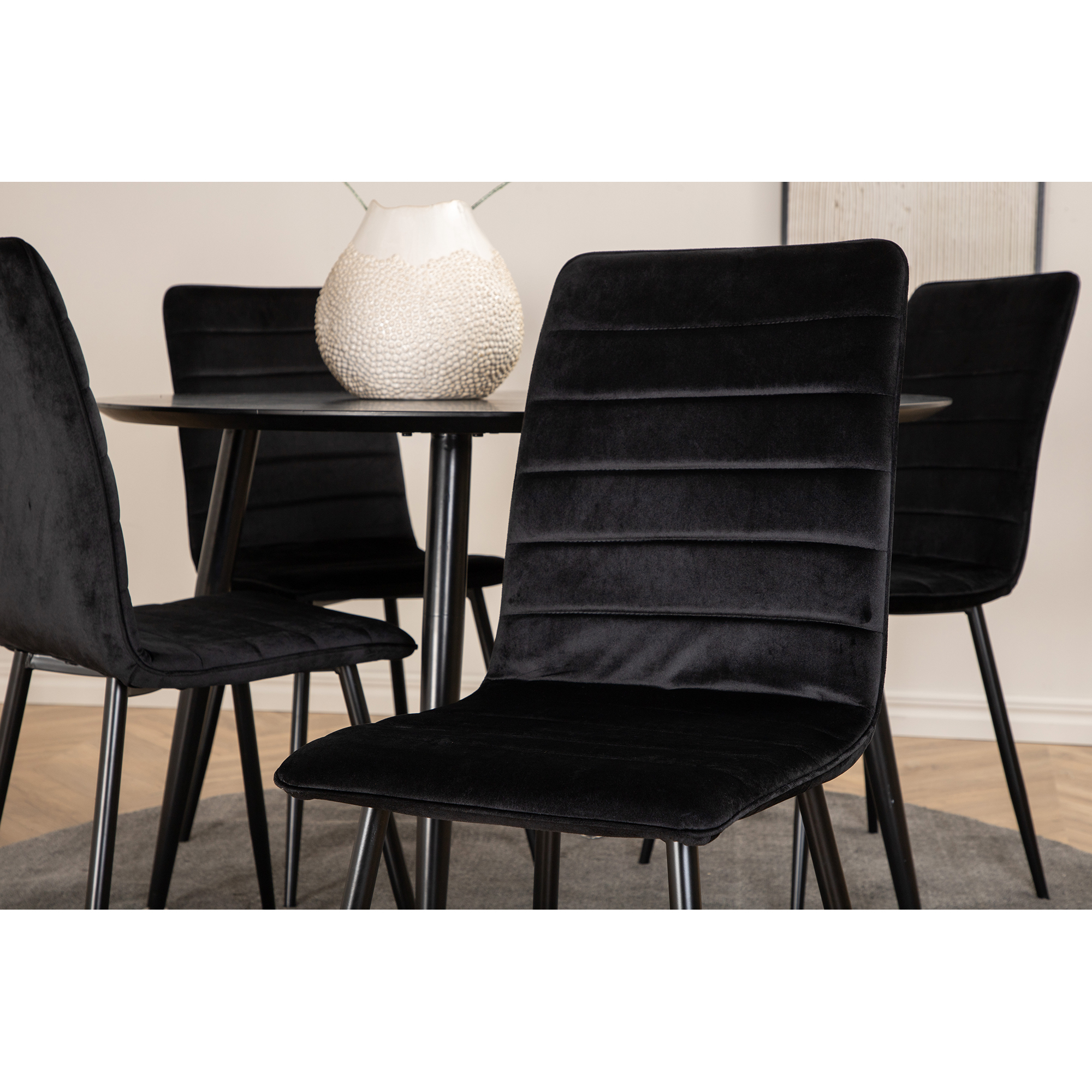 Spisegruppe Venture Home Dipp Ø115 cm med 4 Windu Stoler