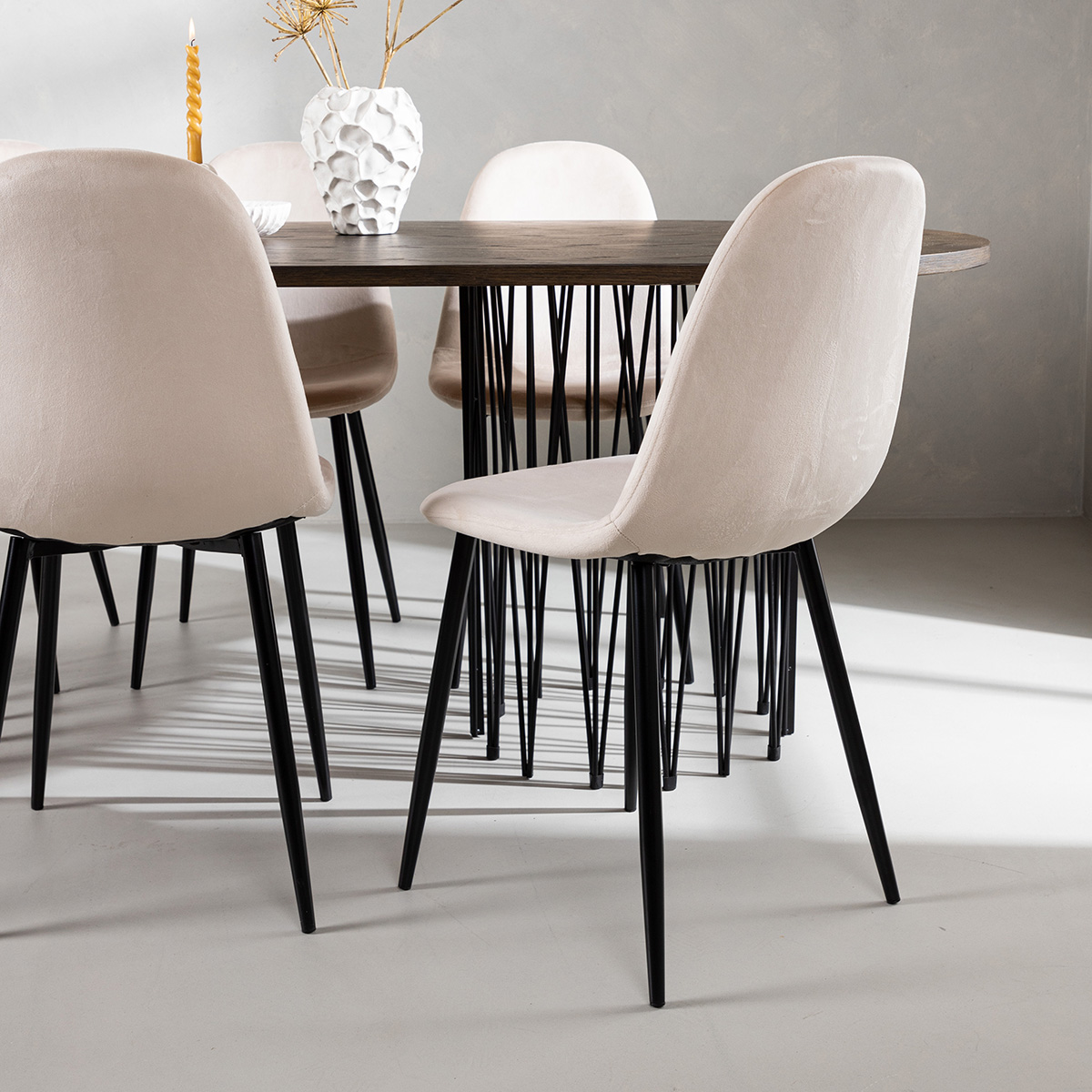 Spisegruppe Venture Home Stone med 6 Polar Stoler Fløyel