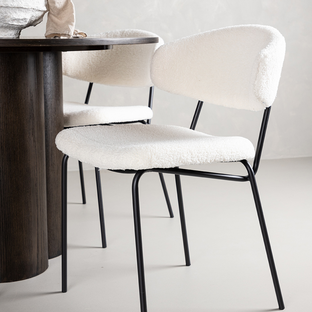 Spisegruppe Venture Home Olivia med 4 Chico Stoler