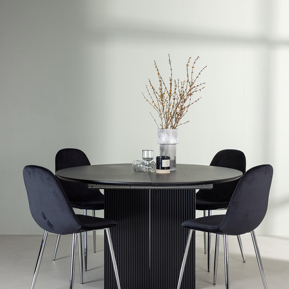 Spisegruppe Venture Home Matilda med 4 Polar Fløyel Stoler