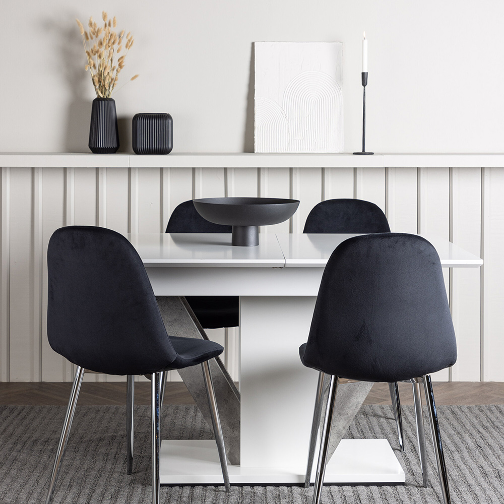 Spisegruppe Venture Home Disa med 4 Polar Fløyel Stoler