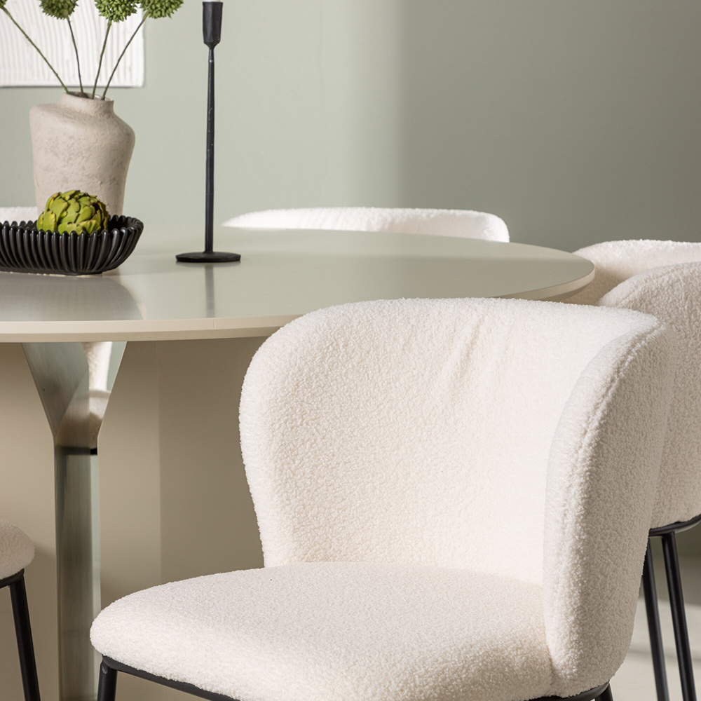 Spisegruppe Venture Home Sandvik med 6 Edina Stoler