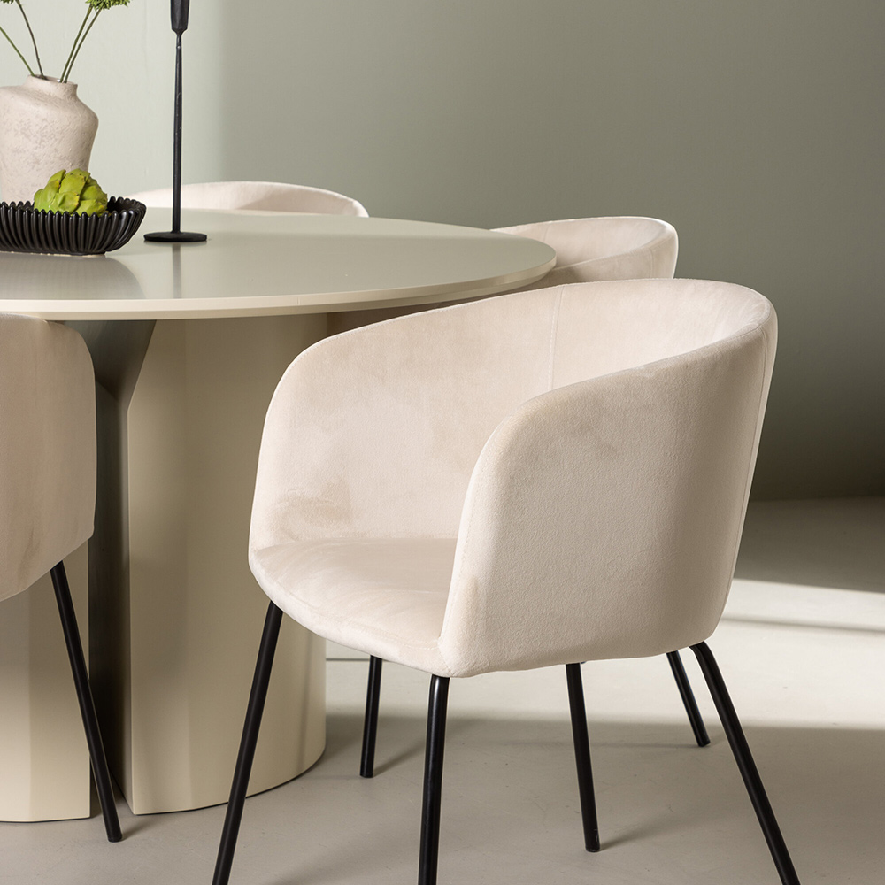 Spisegruppe Venture Home Sandvik med 6 Berit Stoler