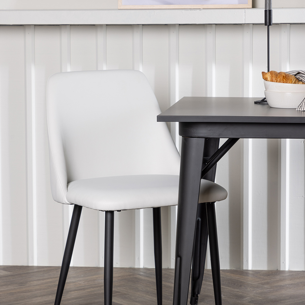 Spisegruppe Venture Home Tempe med 2 stk Night Stoler