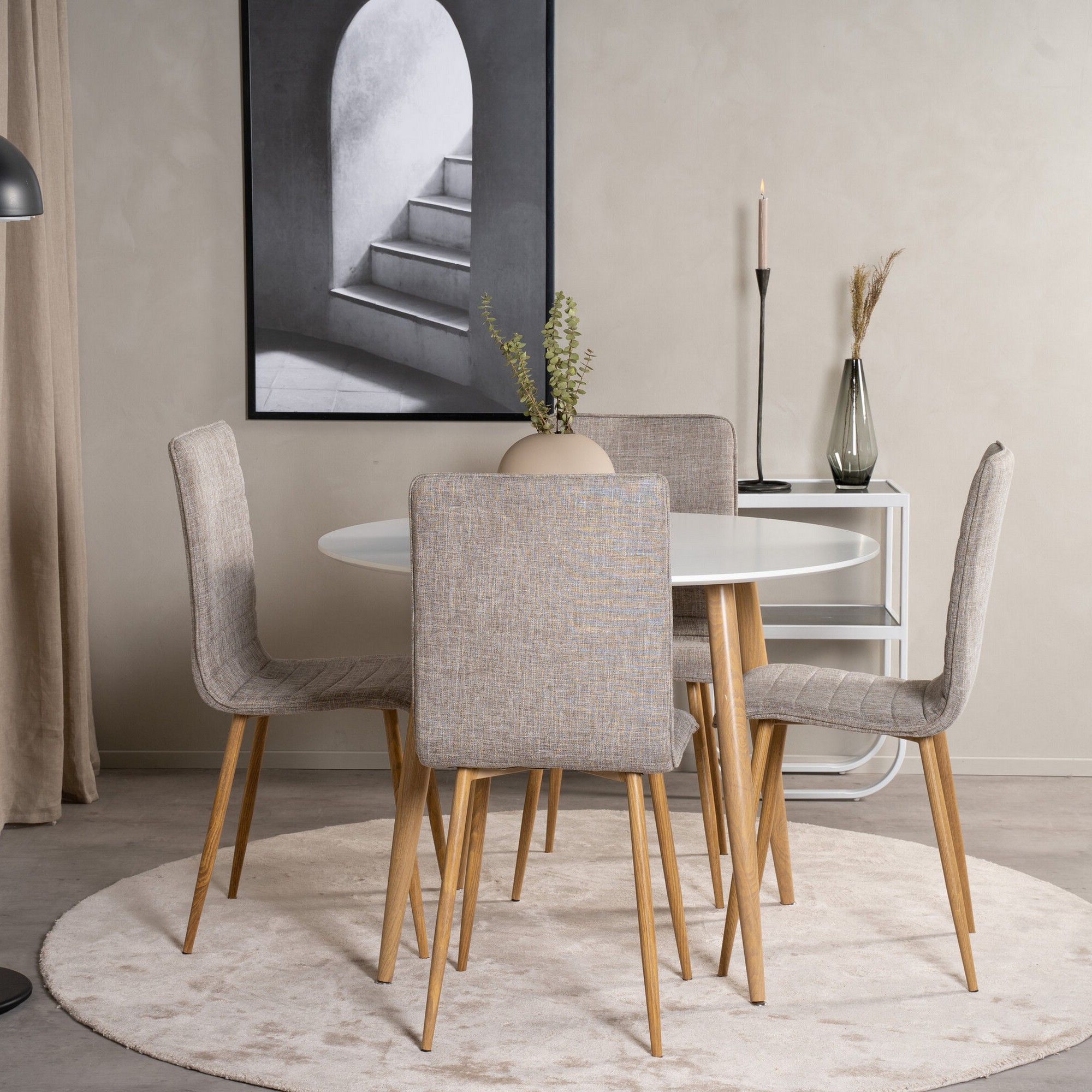 Spisegruppe Venture Home Plaza med 4stk Windu Stoler