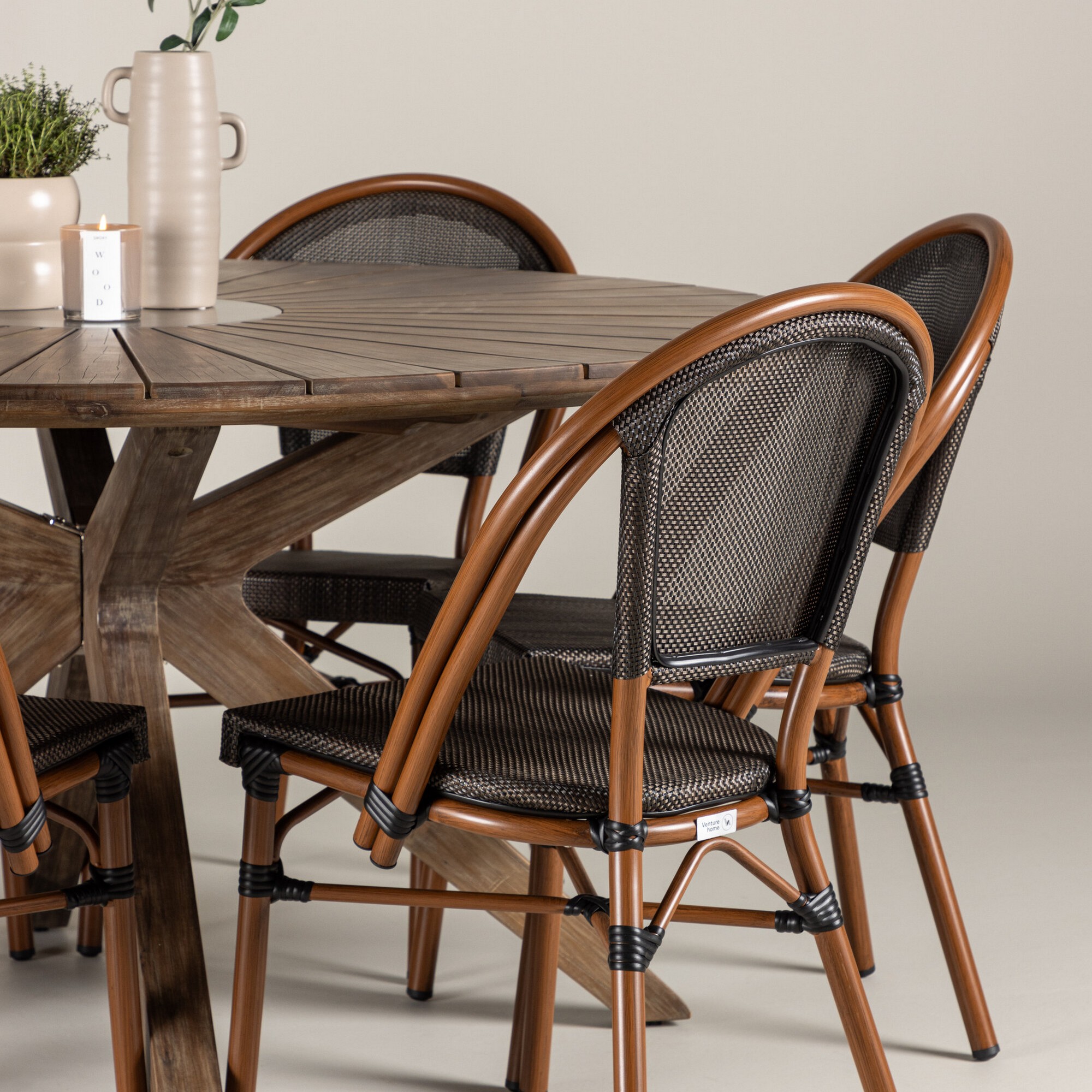 Hagegruppe Venture Home Rosario med 6 Guarda Stoler