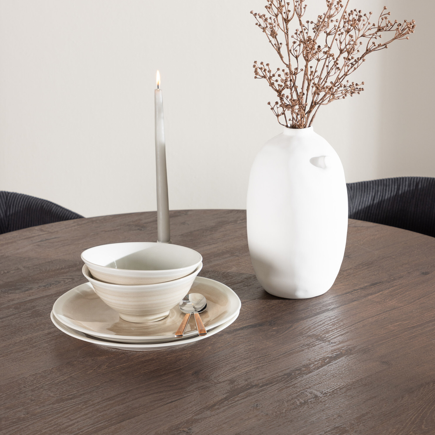 Spisegruppe Venture Home Bootcut Ø110 med 4 stk Berit Stoler