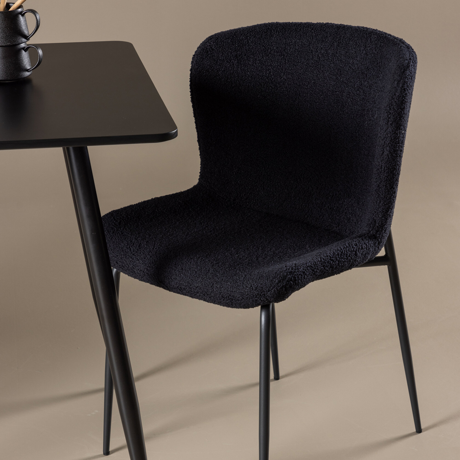 Spisegruppe Venture Home Polar 75 med 2 stk Modesto Stoler