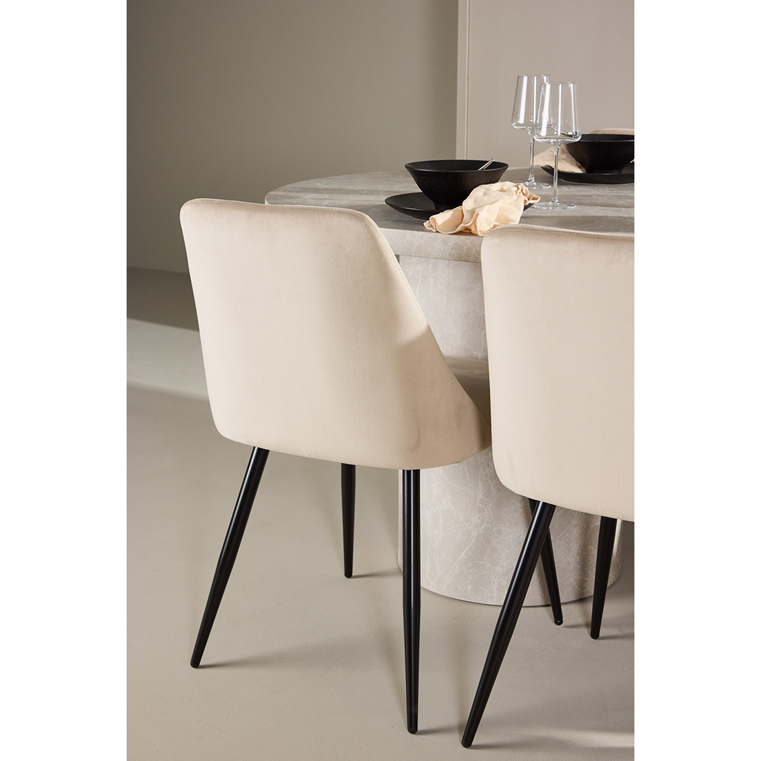 Spisegruppe Venture Home Narvik med 6st Night Spisestoler