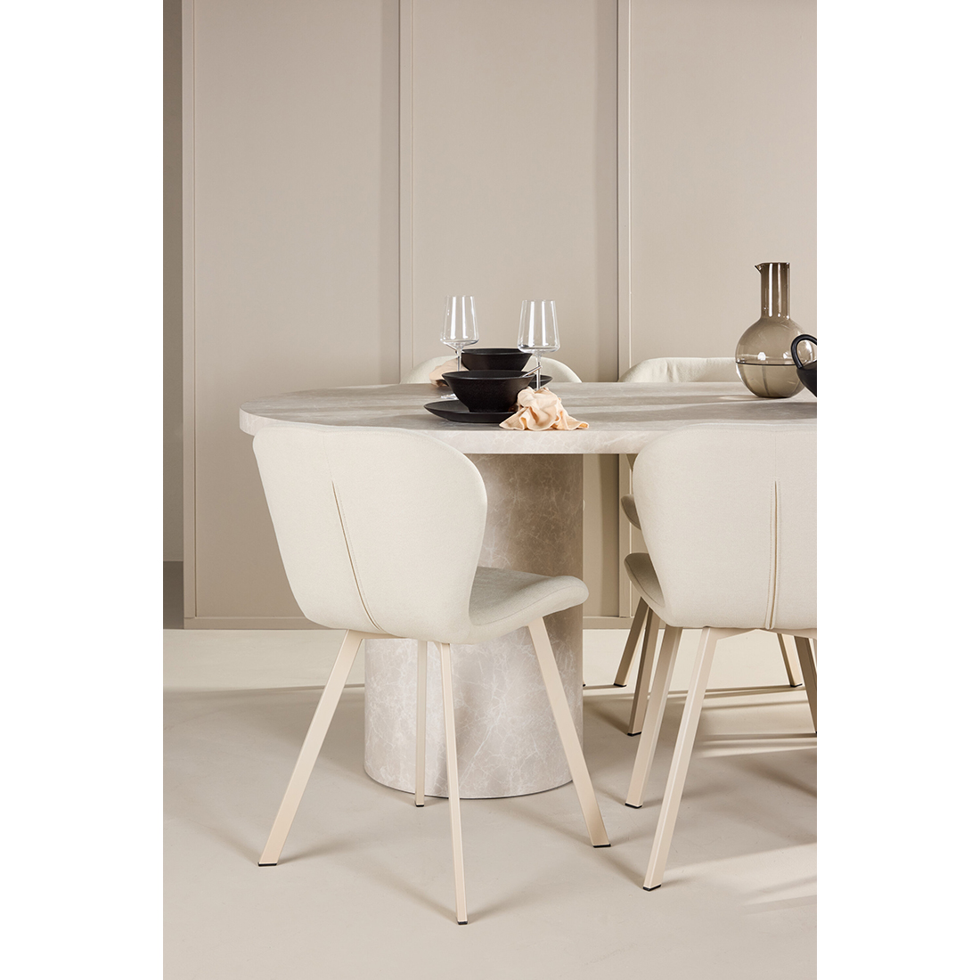 Spisegruppe Venture Home Narvik med 6st Lilja Spisestoler