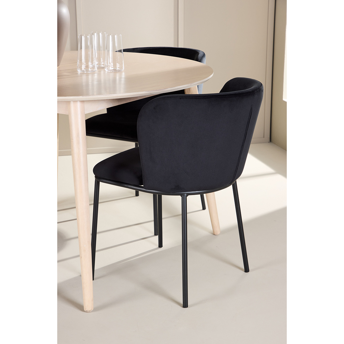 Spisegruppe Venture Home Flora Ø120 cm med 4st Edina Spisestoler