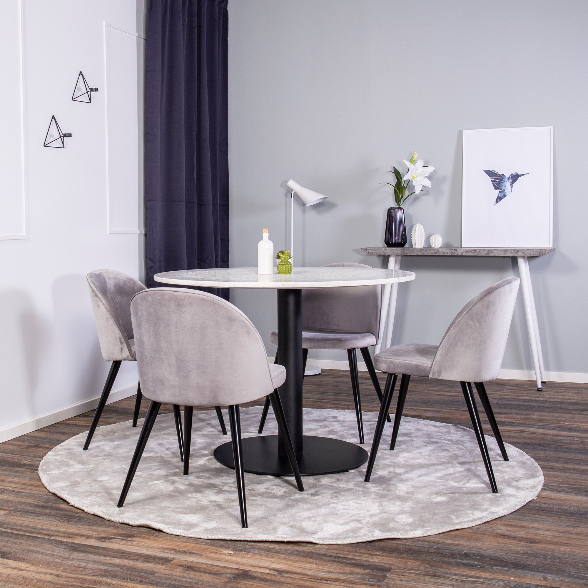 Spisegruppe Venture Home Roxanna HHvitBord med 4 Valentina Stoler Fløyel