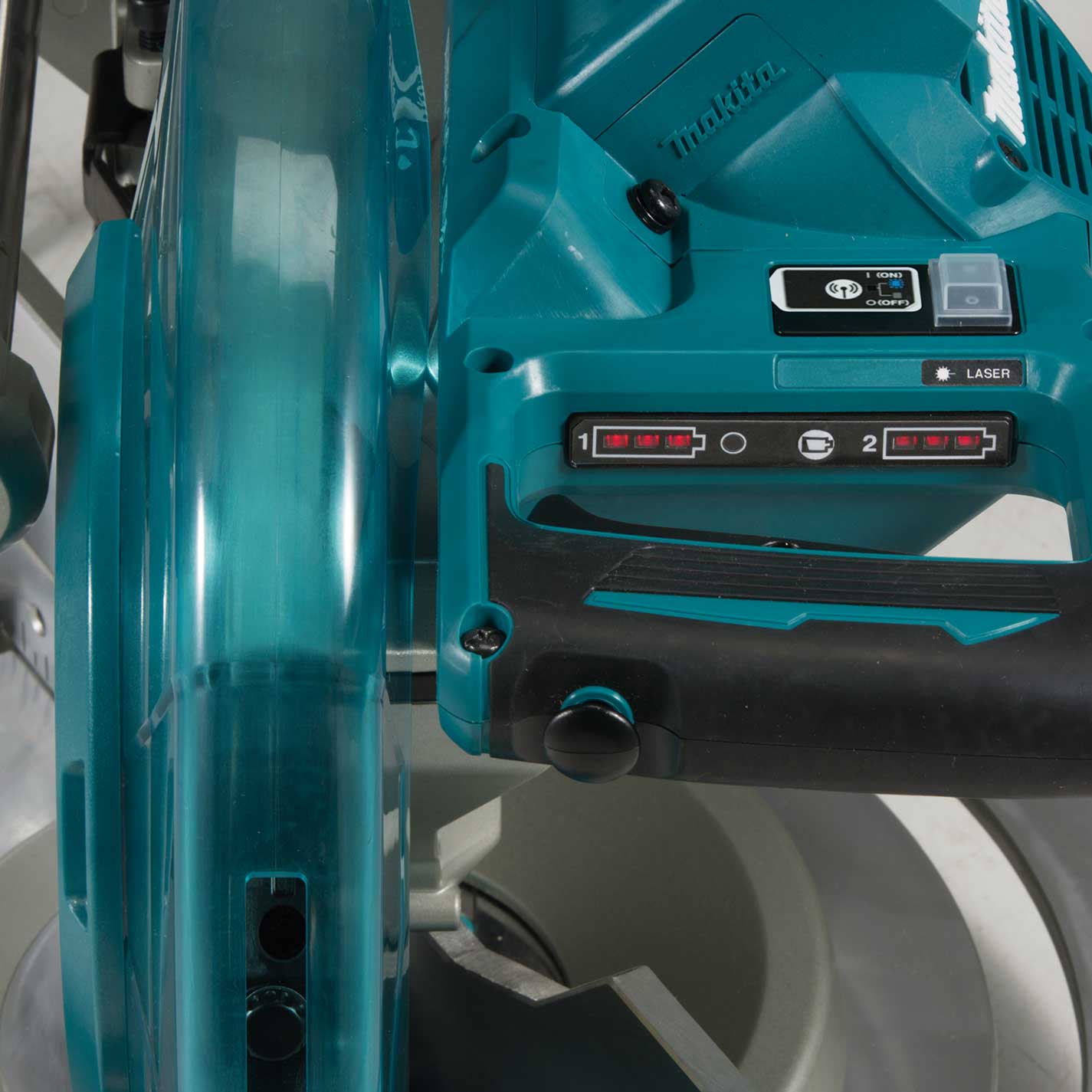 Kapp- og Gjærsag Makita LXT DLS111ZU 2x18V Uten Batteri