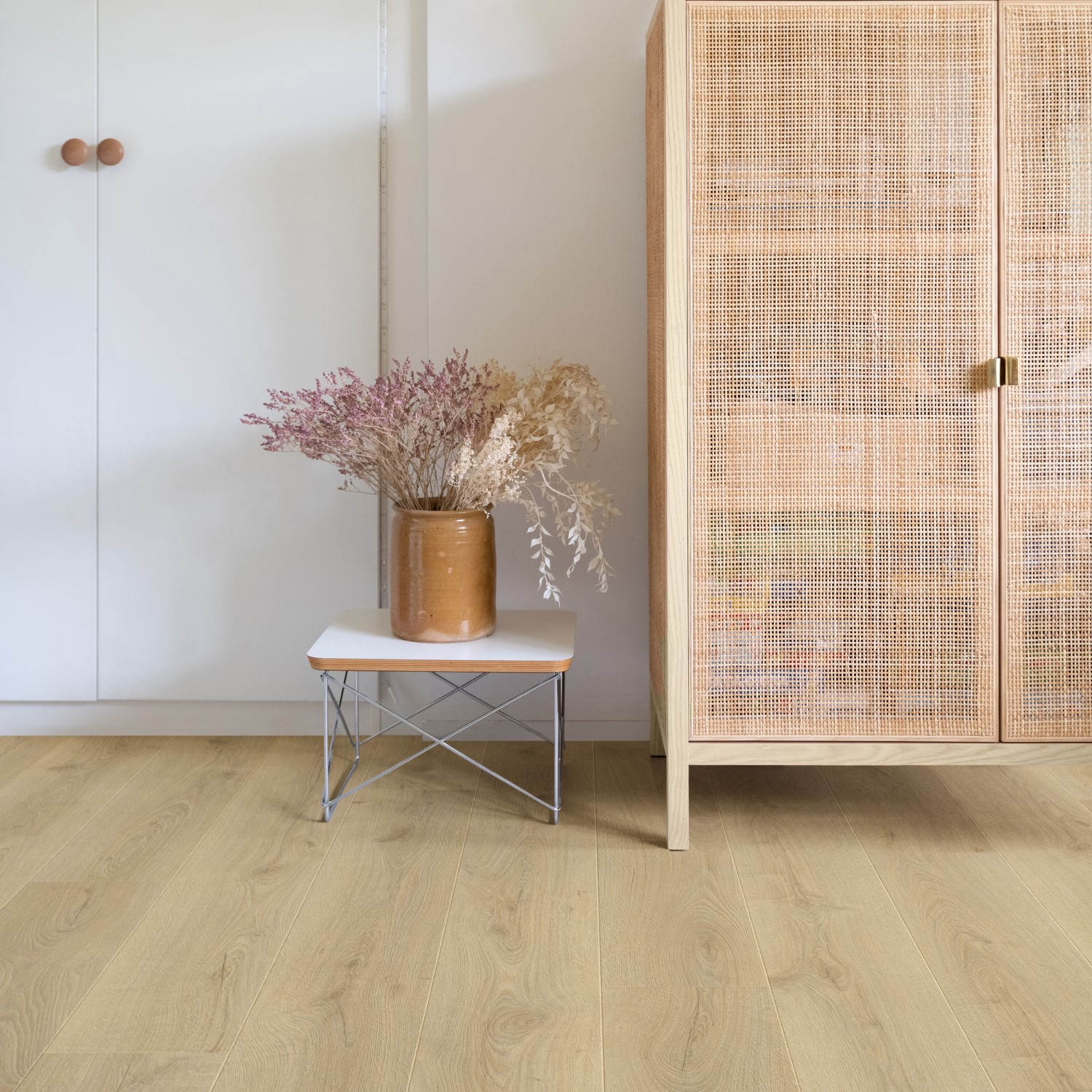Laminatgolv Pergo Modern Plank 4V - Sensation City Oak 1-Stav