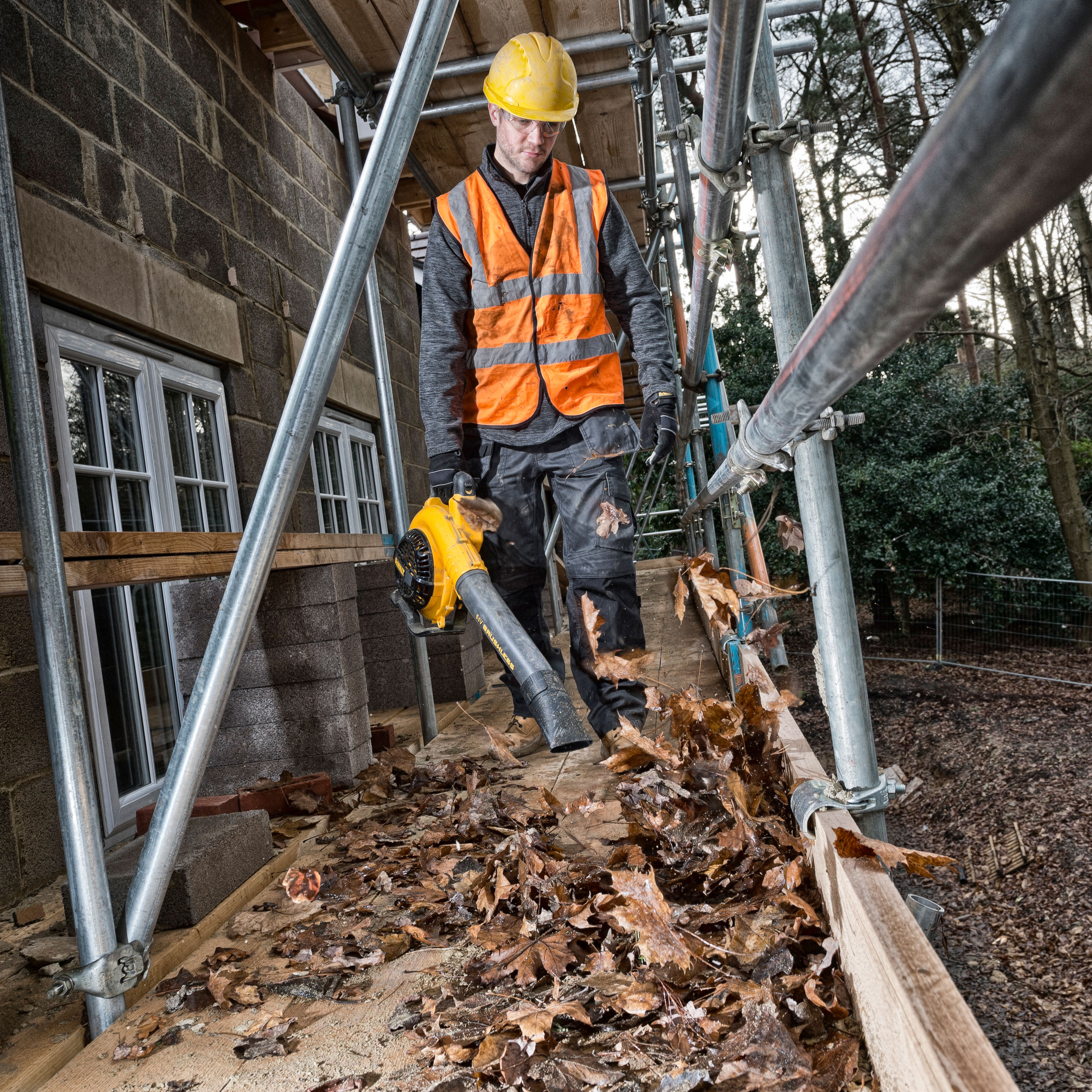 Løvblåser Dewalt DCM572X1-QW Med batteri og lader 54 V