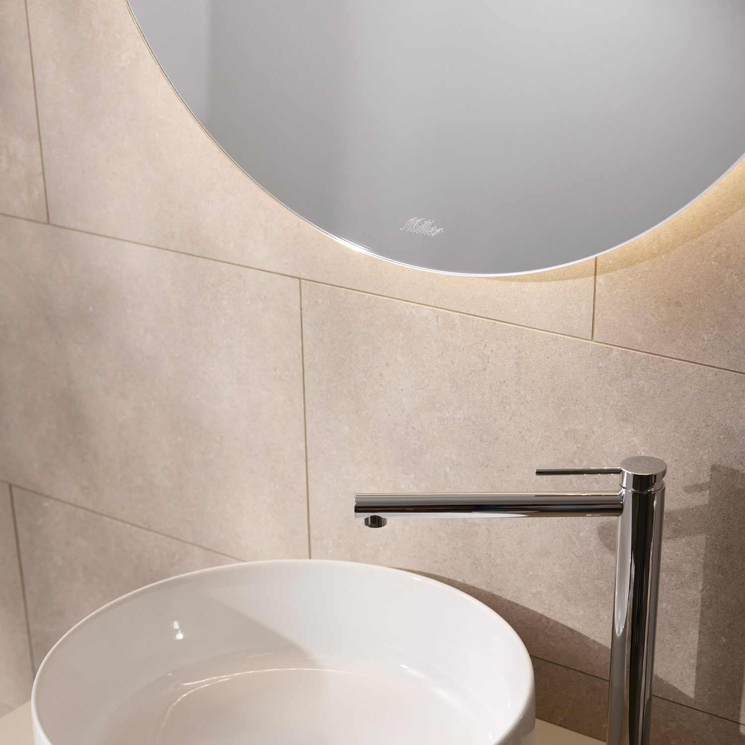 Badrumsspegel Miller Badrum Ambient DIM Rund