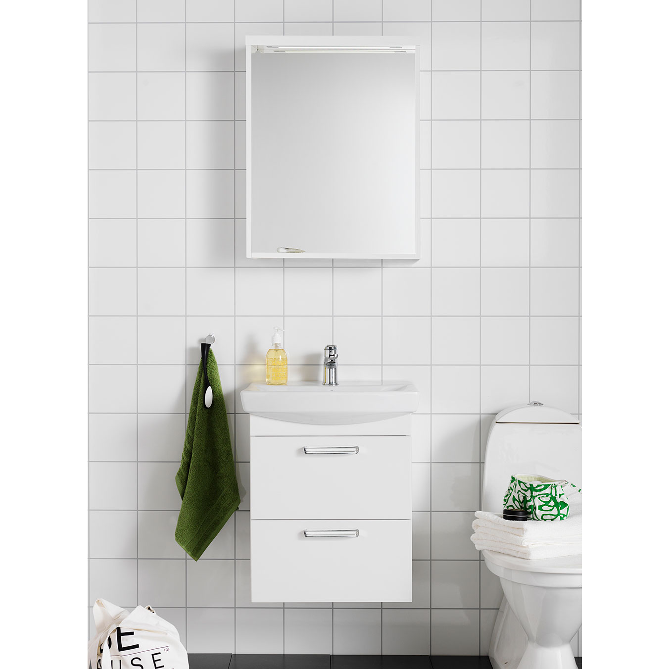 Möbelpaket Hafa Life Bredd: 700 mm med spegel