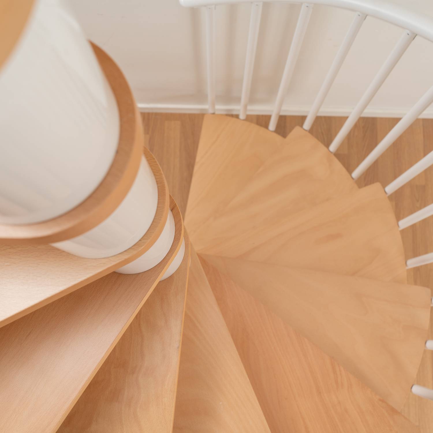 Spiraltrapp Dolle Montréal Bøk Oljet Classic 4