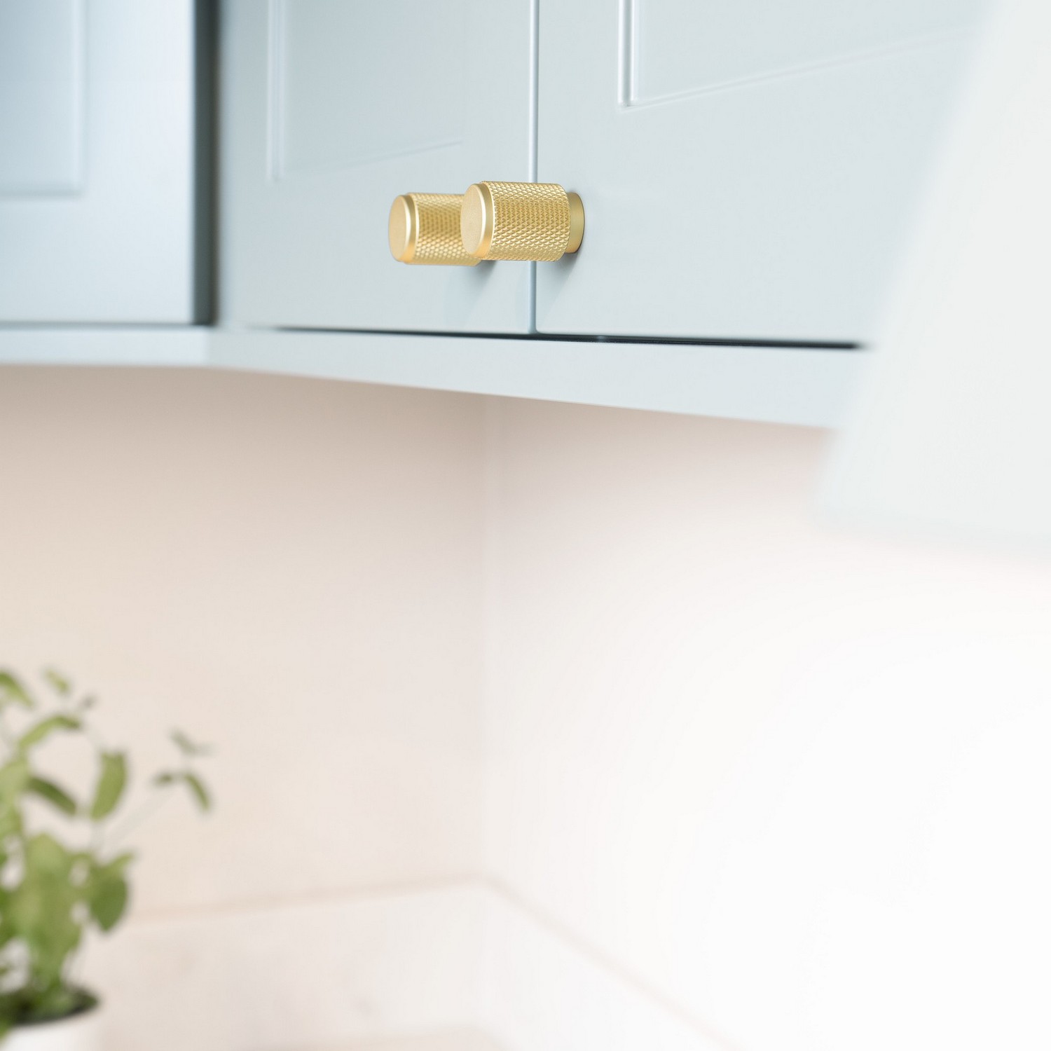 Knott Beslag Design Riff