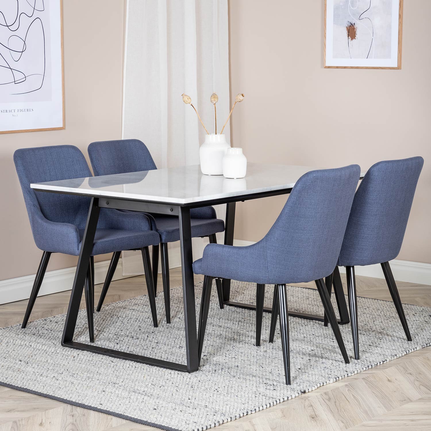 Spisegruppe Venture Home Estelle 140 med 4 Plake Stoler