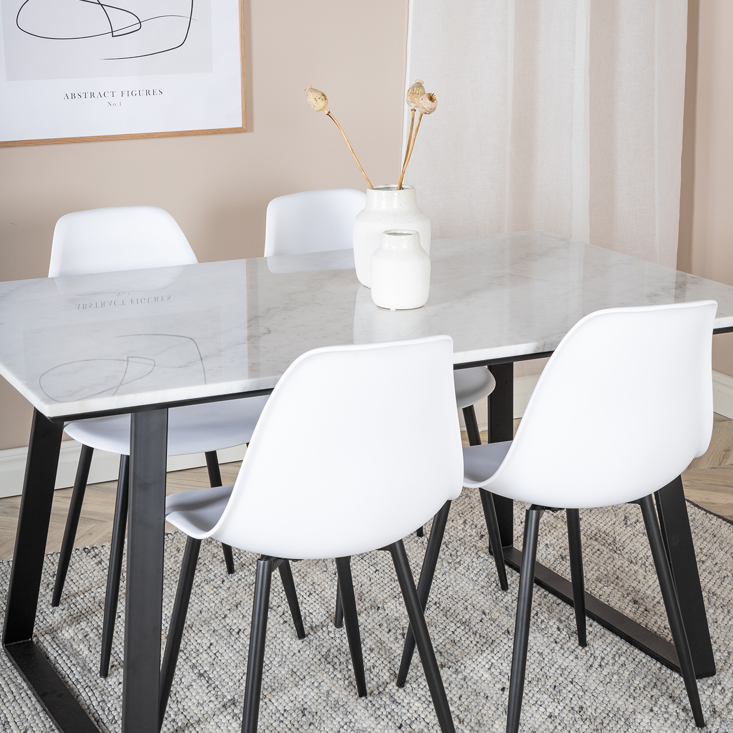 Spisegruppe Venture Home Estelle 140 med 4 Pop Stoler