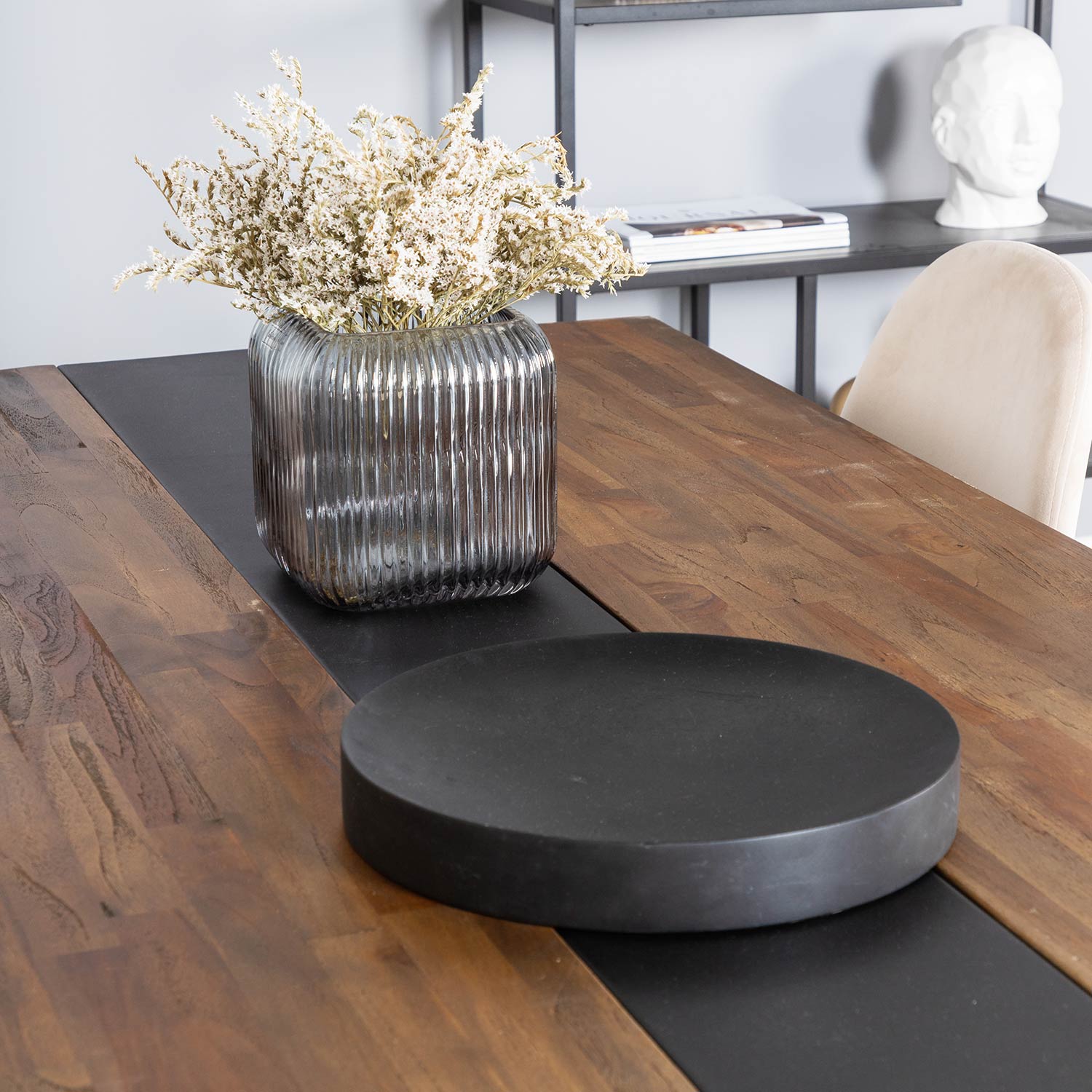 Spisegruppe Venture Home Jane med 6 Pobbie Stoler Fløyel