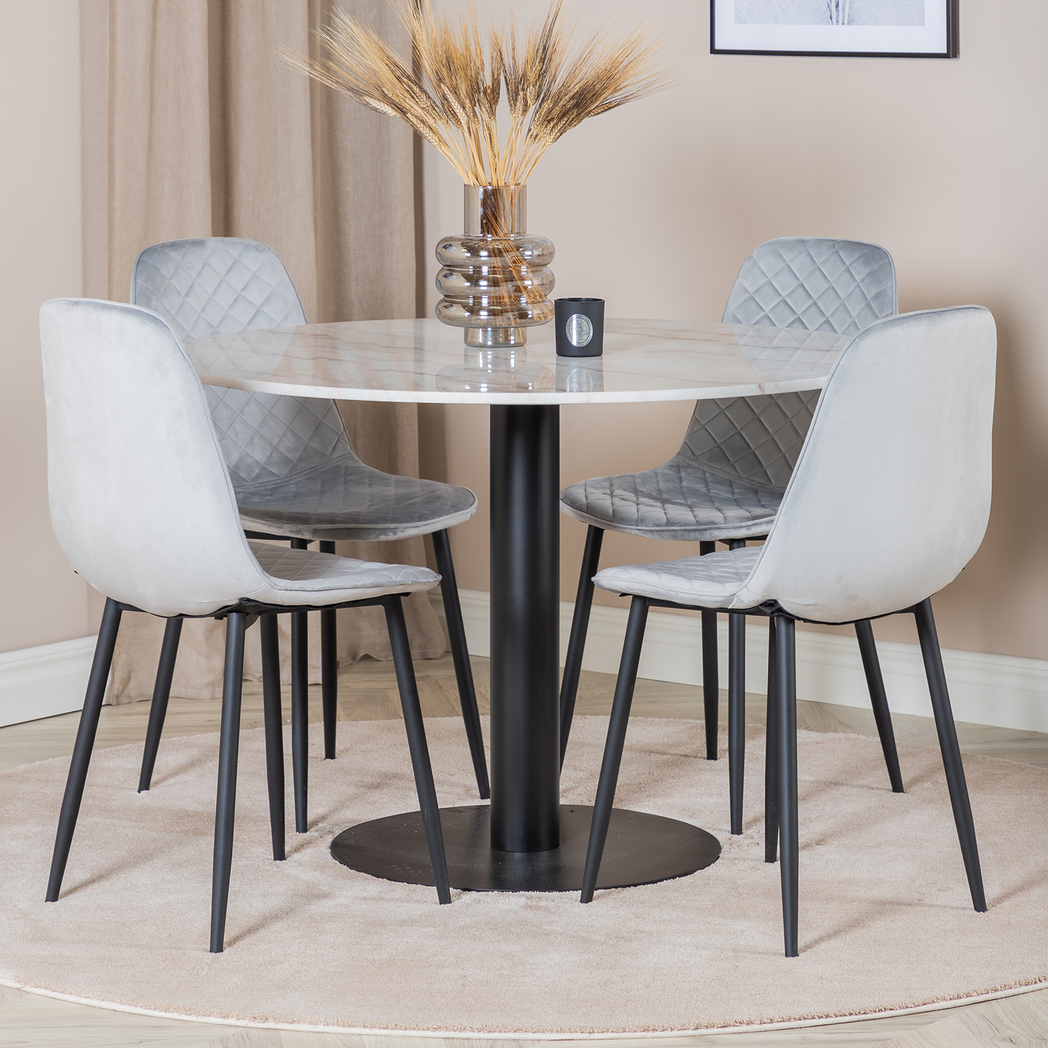 Spisegruppe Venture Home Estelle med 4 Phoi Stoler Fløyel